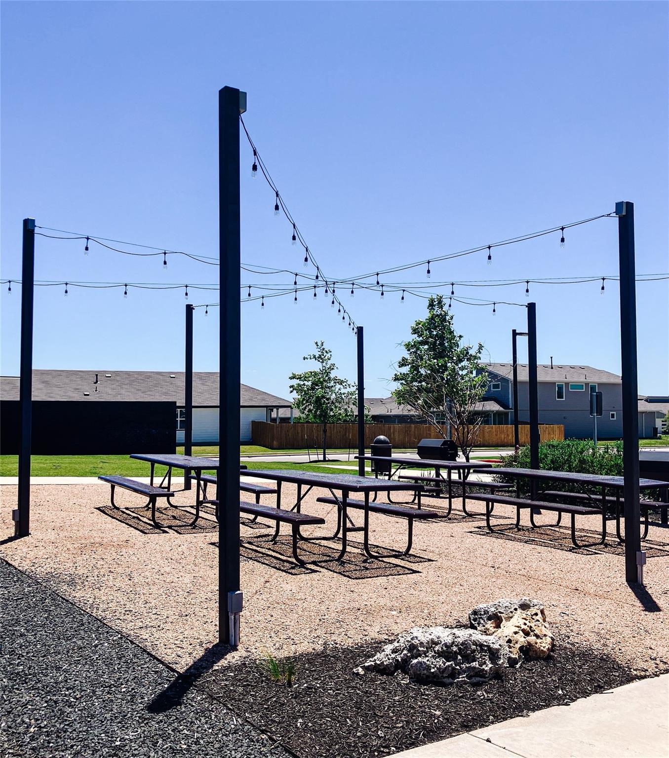 253 Deserti Rd, Leander, TX 78641