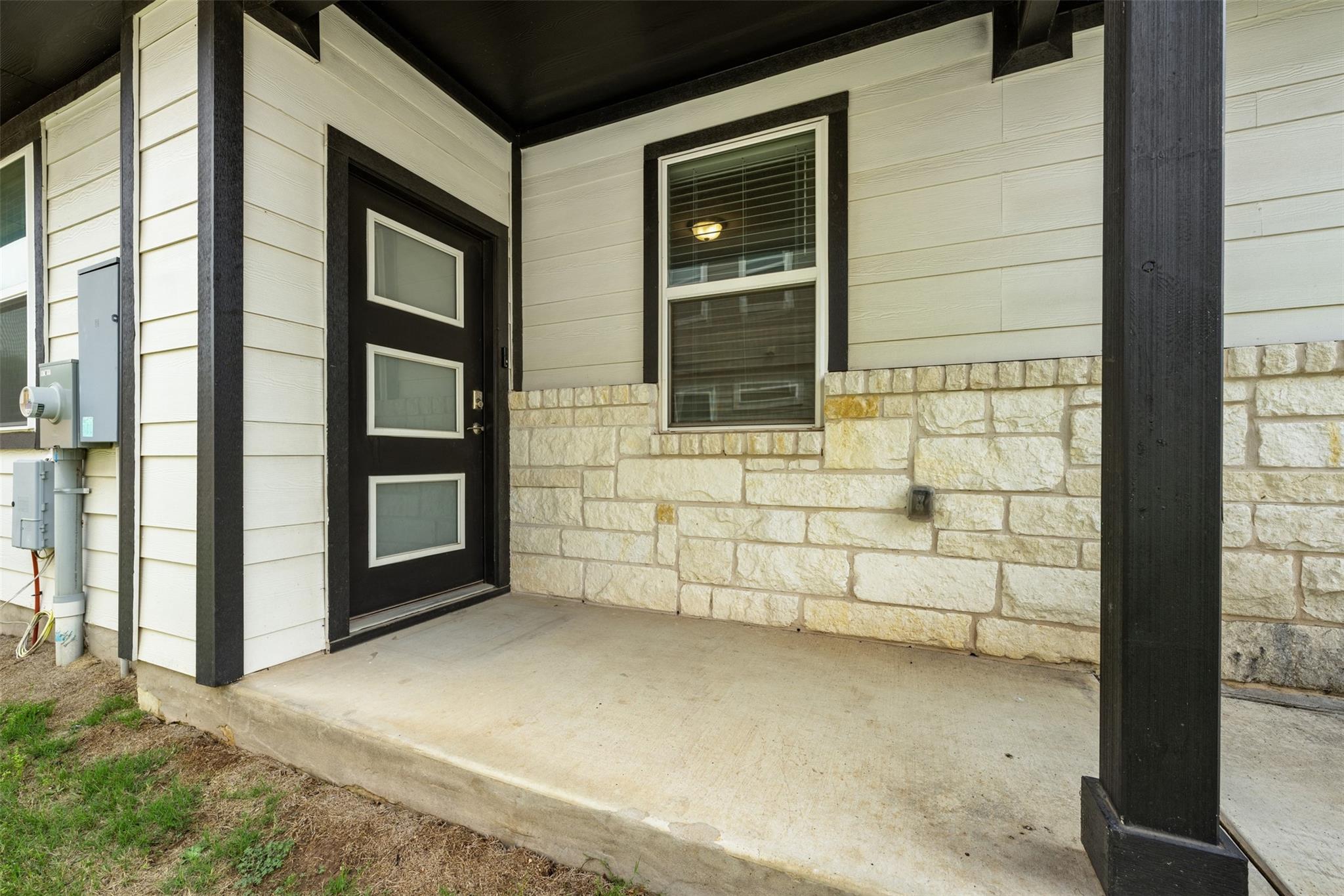 253 Deserti Rd, Leander, TX 78641