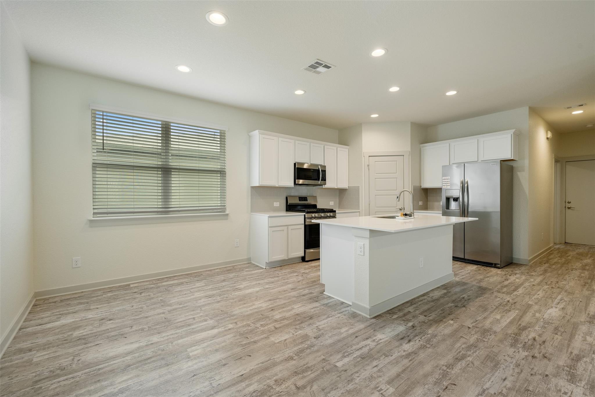 253 Deserti Rd, Leander, TX 78641