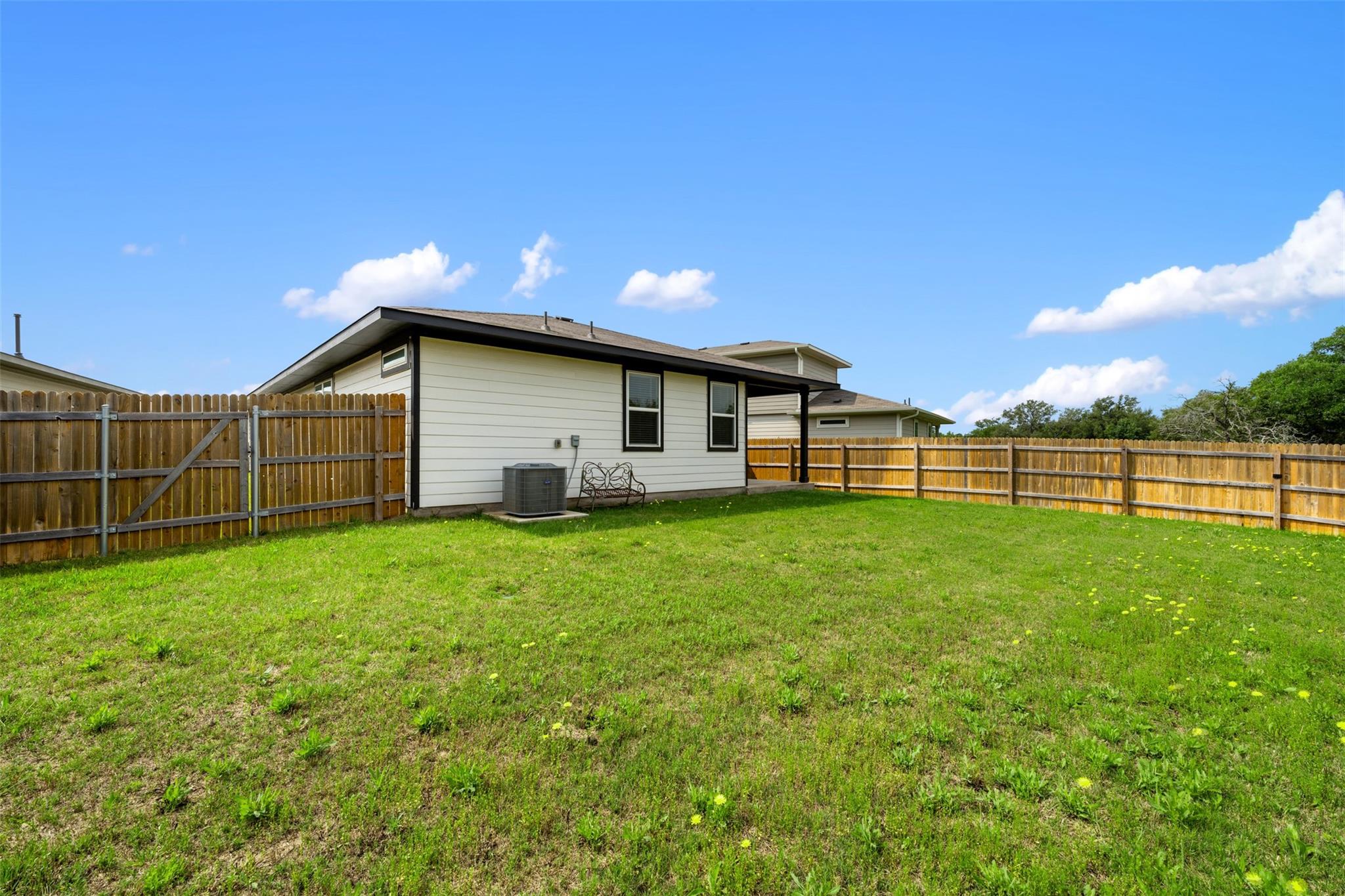 253 Deserti Rd, Leander, TX 78641