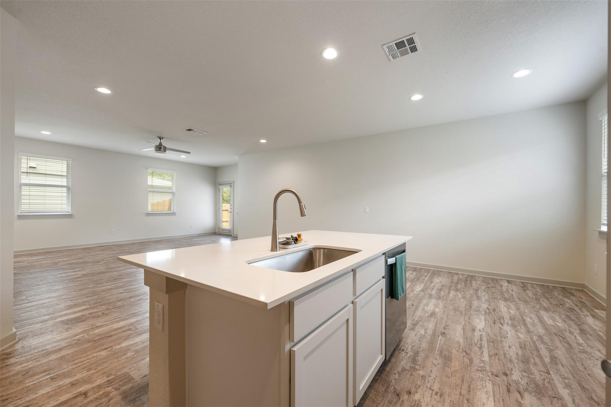 253 Deserti Rd, Leander, TX 78641