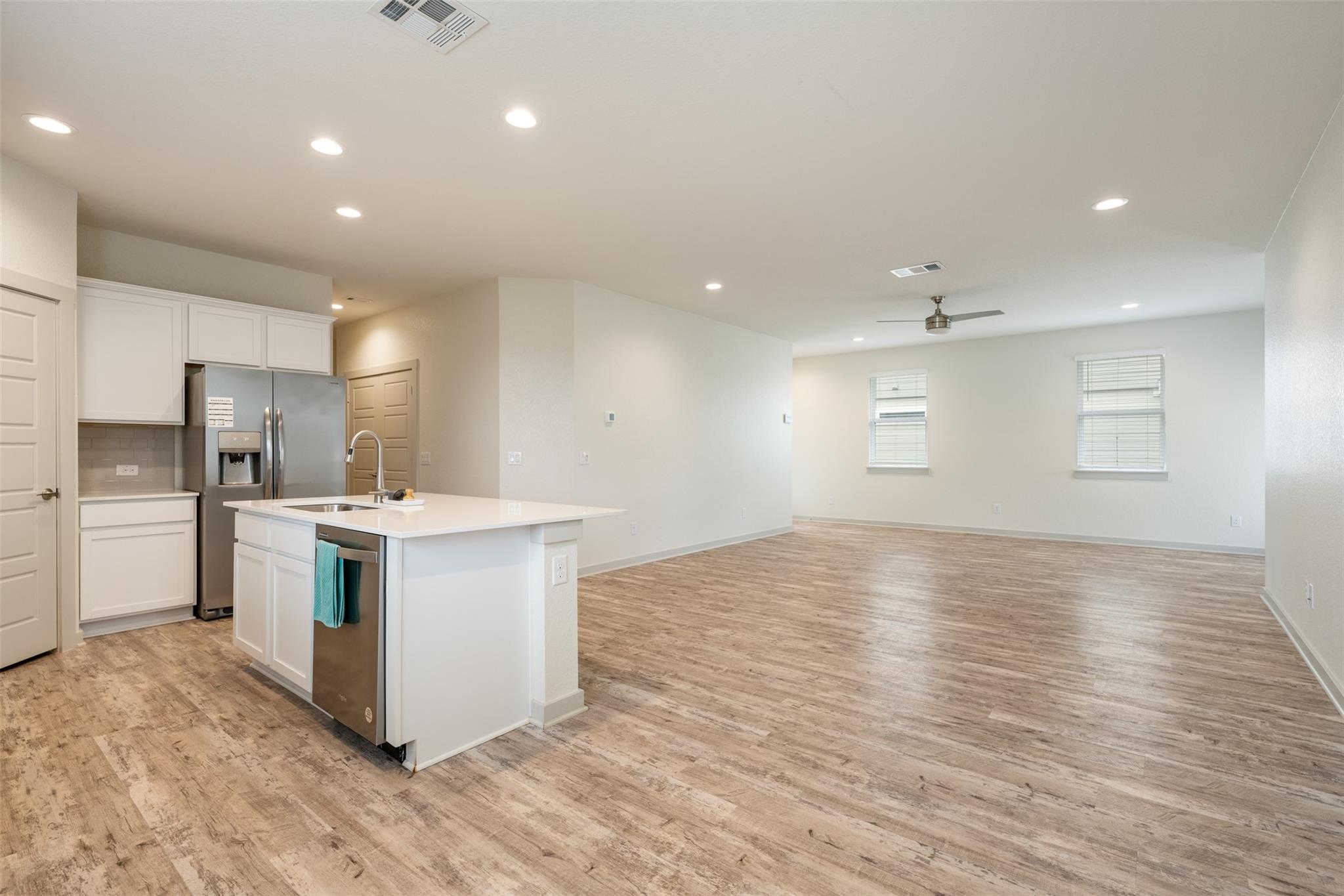 253 Deserti Rd, Leander, TX 78641