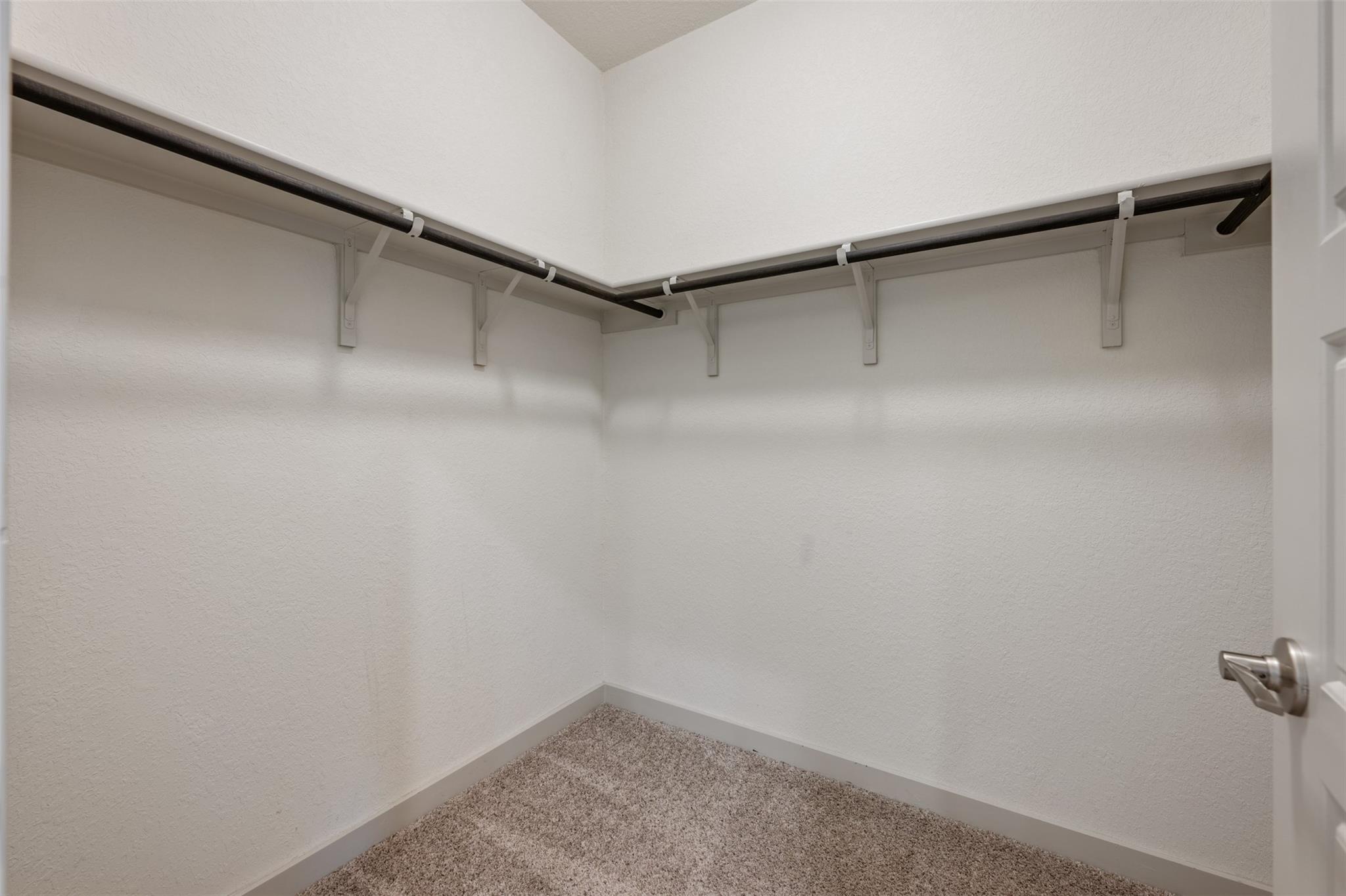 253 Deserti Rd, Leander, TX 78641