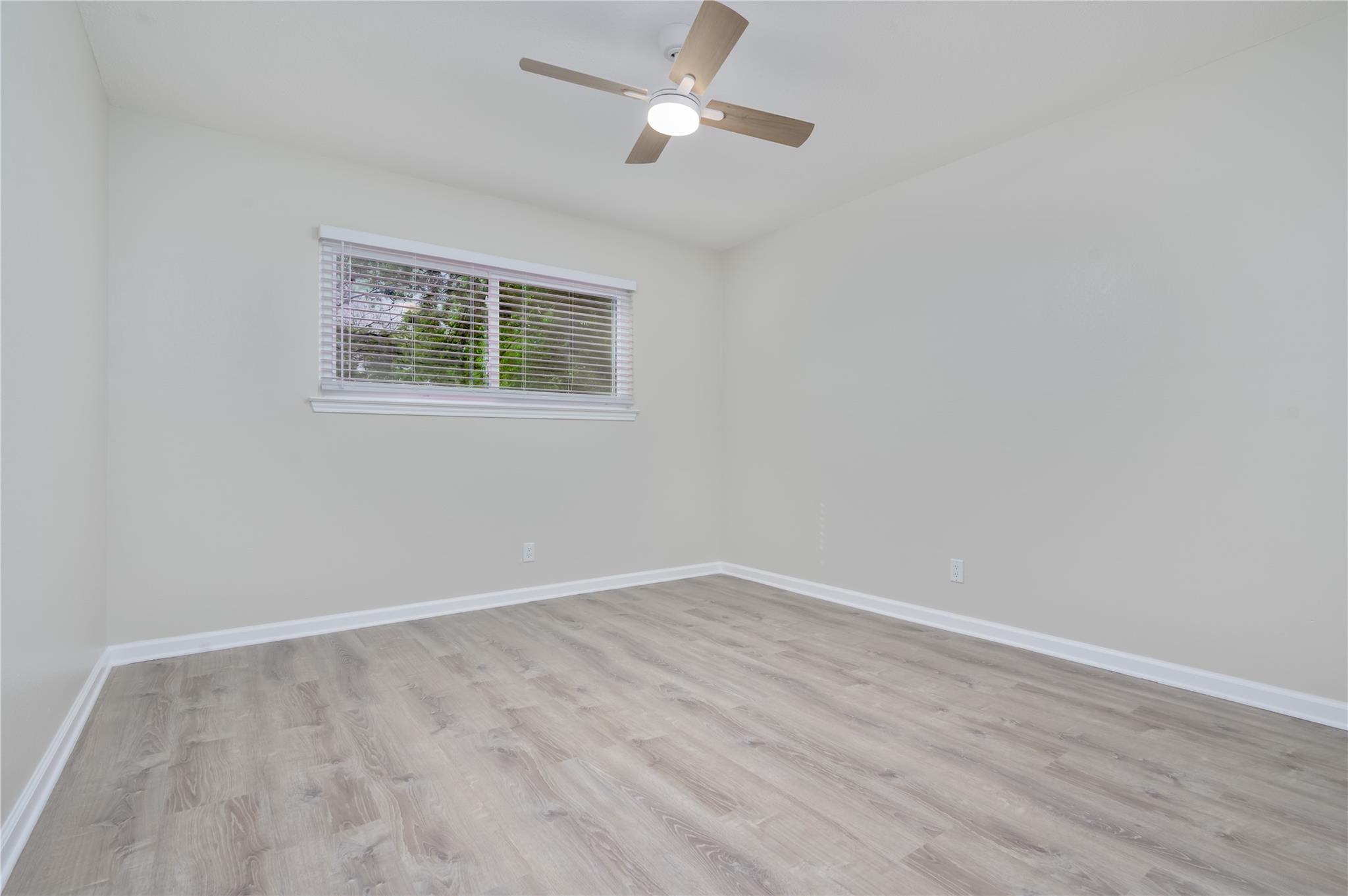 520 Cutty Trl # B, Lakeway, TX 78734