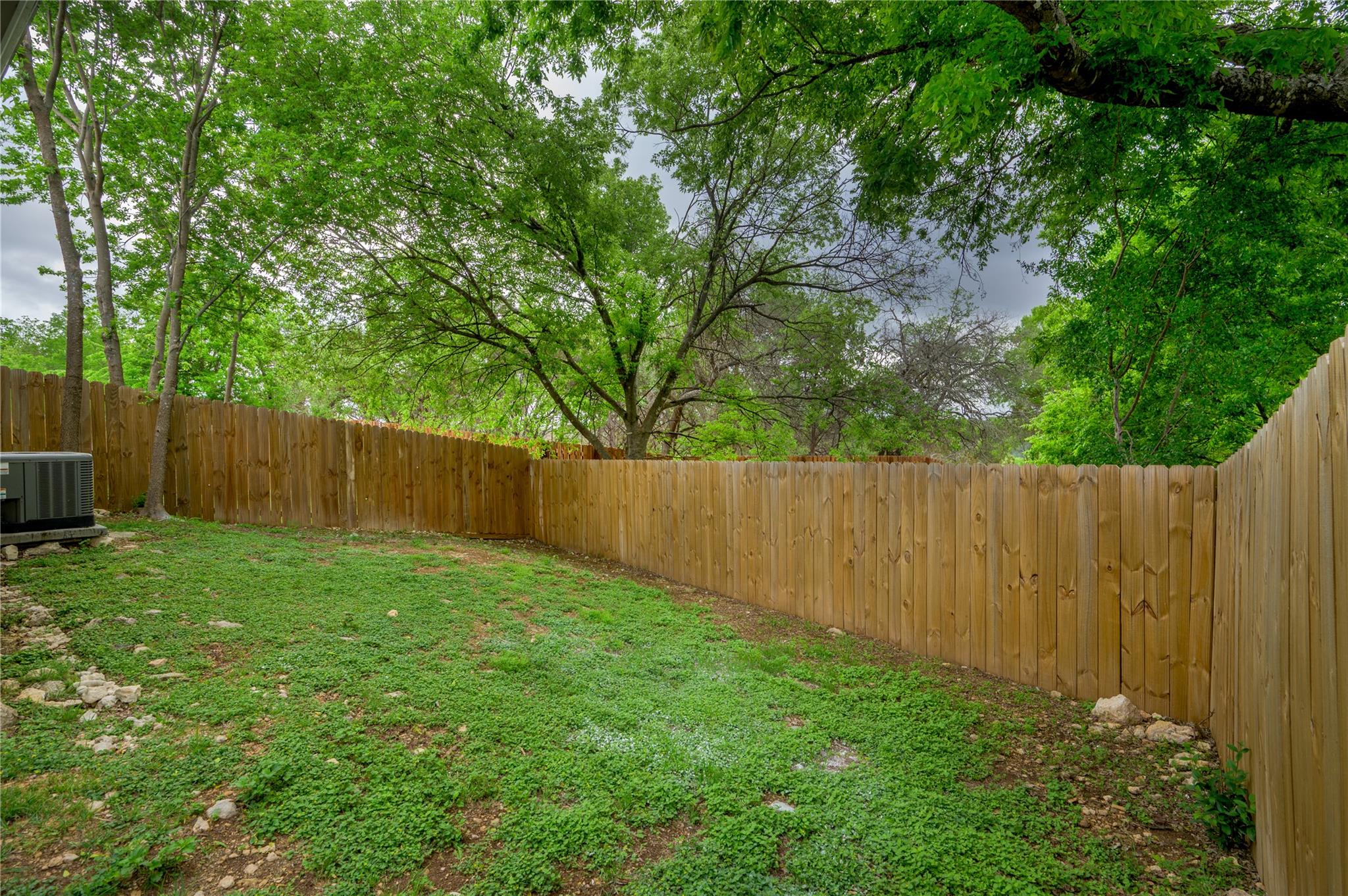 520 Cutty Trl # B, Lakeway, TX 78734