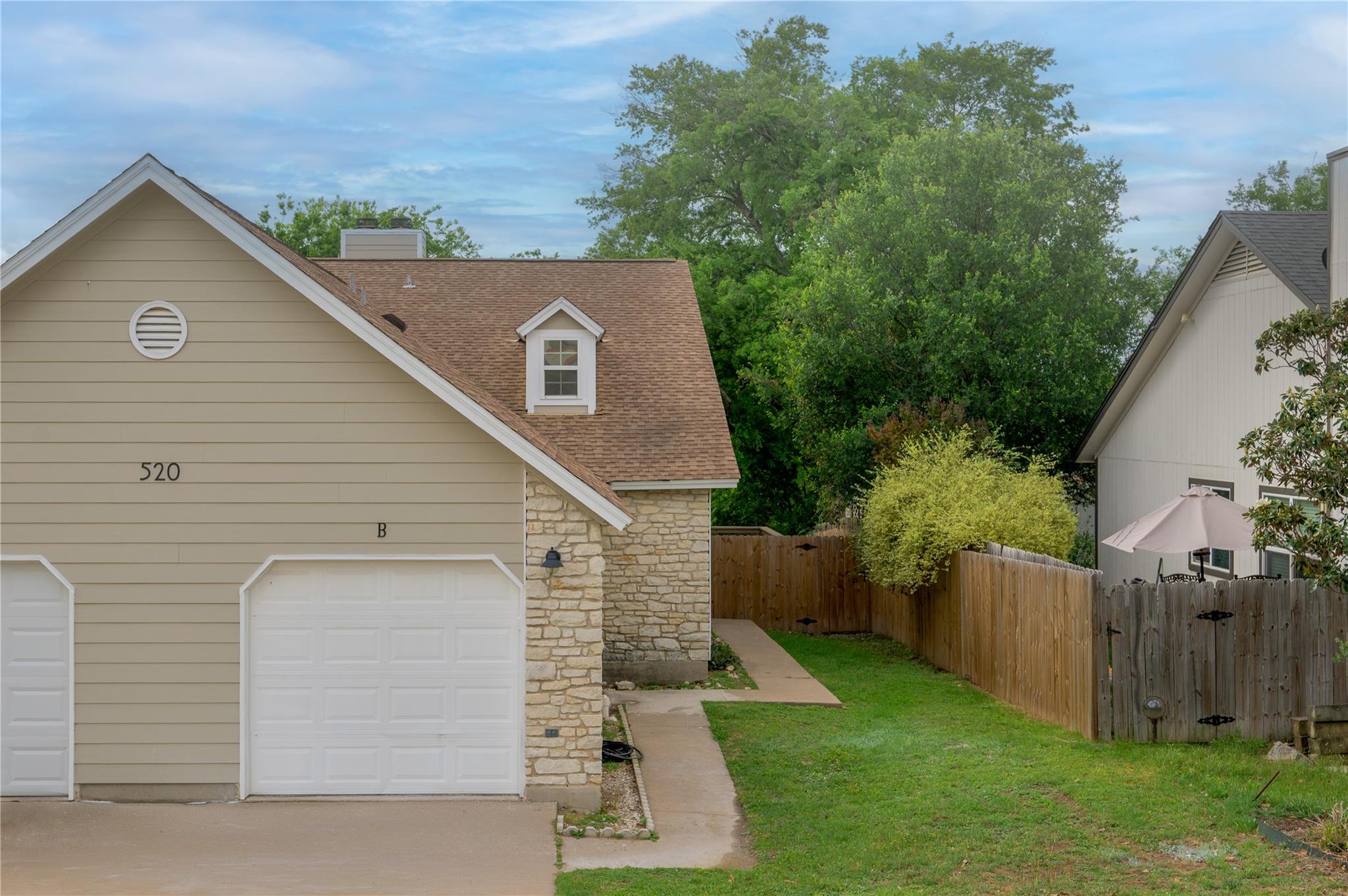 520 Cutty Trl # B, Lakeway, TX 78734