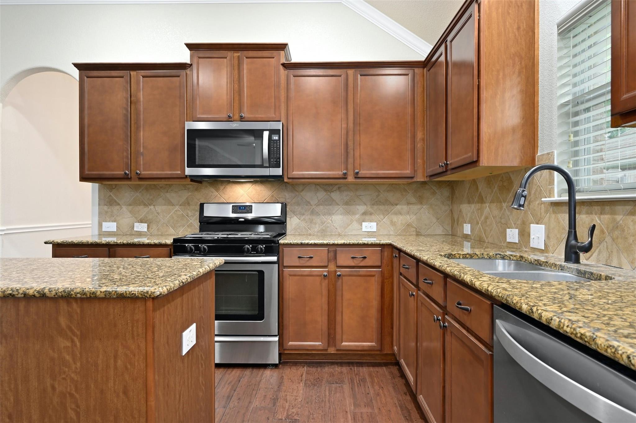 116 Wolf Creek Way, Round Rock, TX 78664