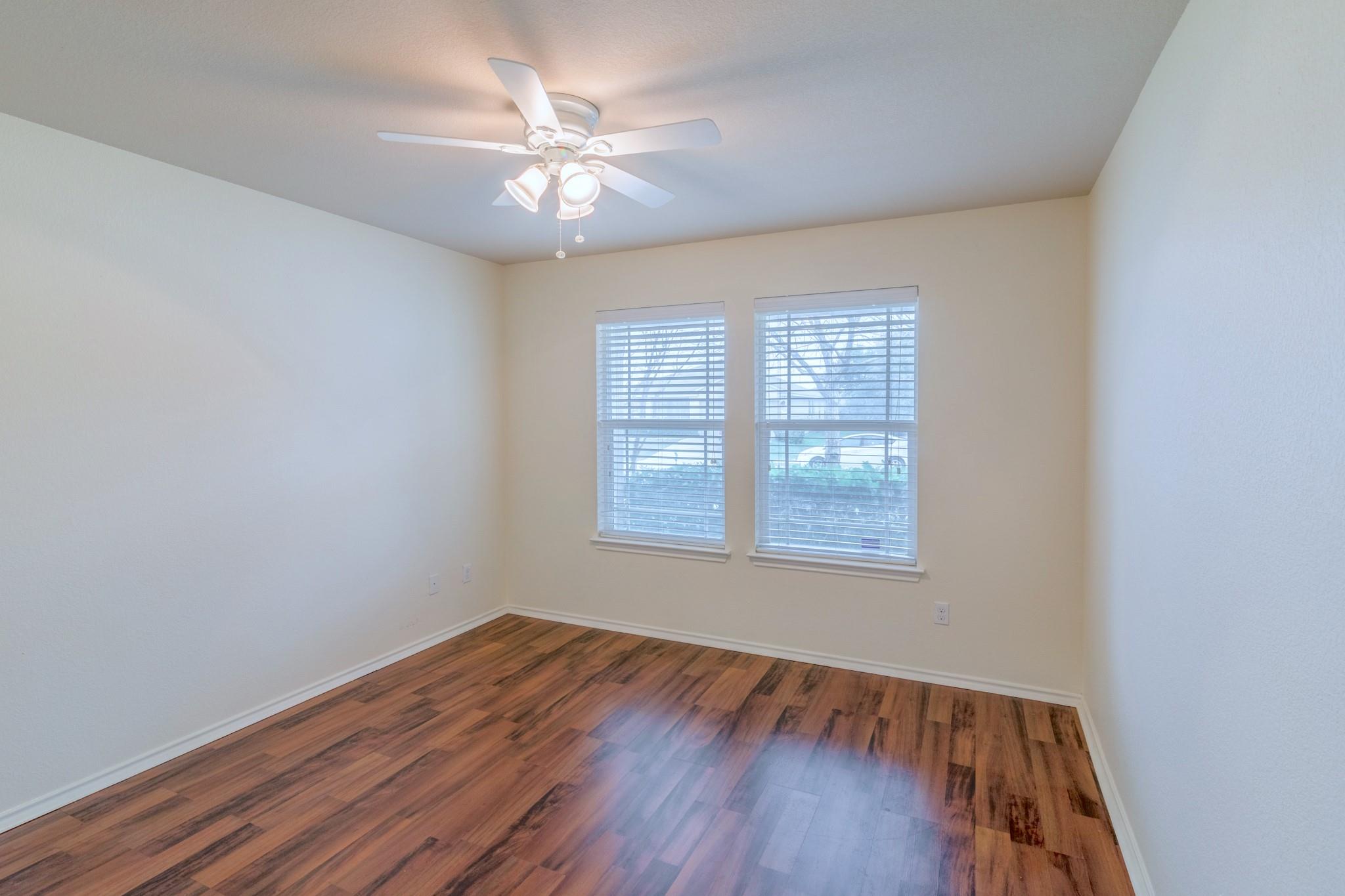 328 Baldwin St, Hutto, TX 78634