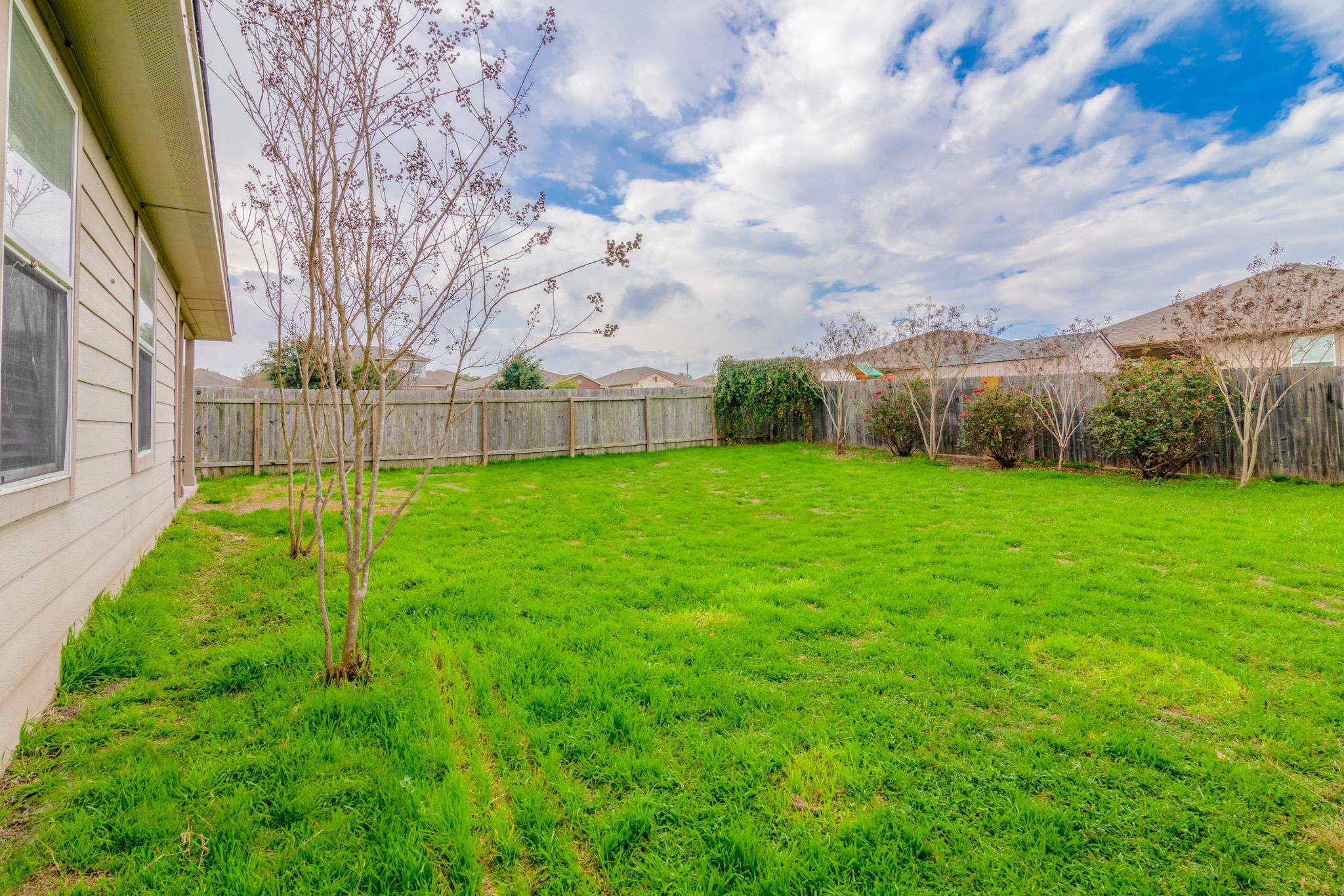 328 Baldwin St, Hutto, TX 78634