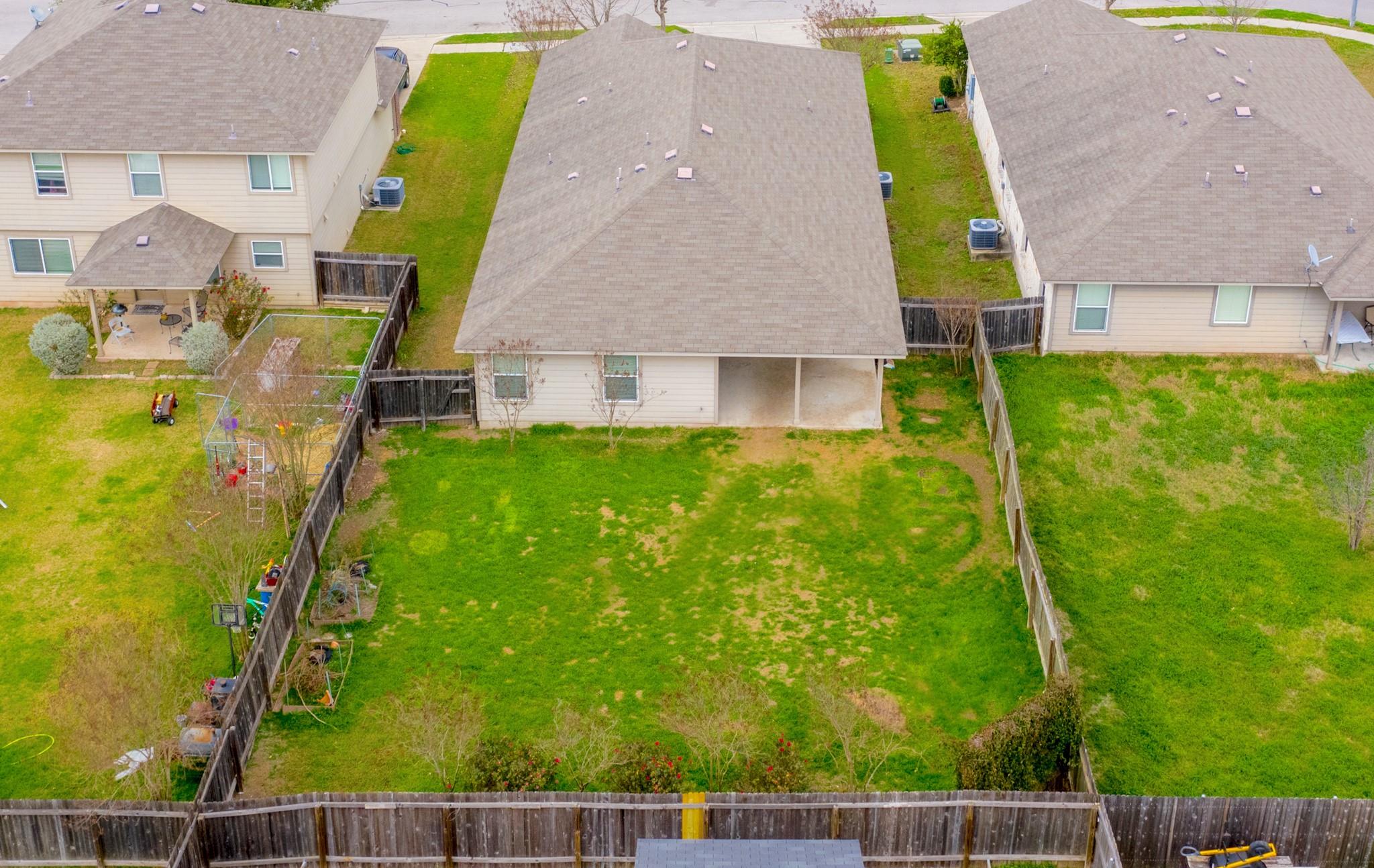 328 Baldwin St, Hutto, TX 78634