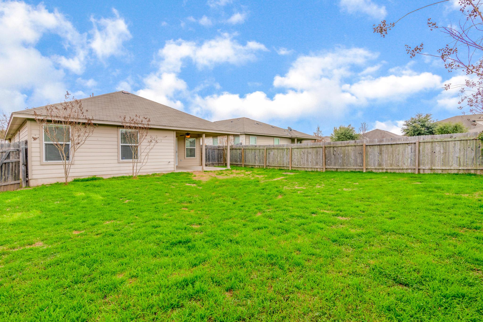 328 Baldwin St, Hutto, TX 78634