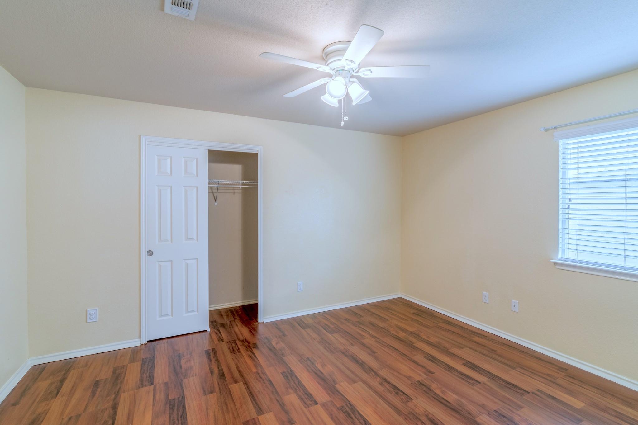 328 Baldwin St, Hutto, TX 78634