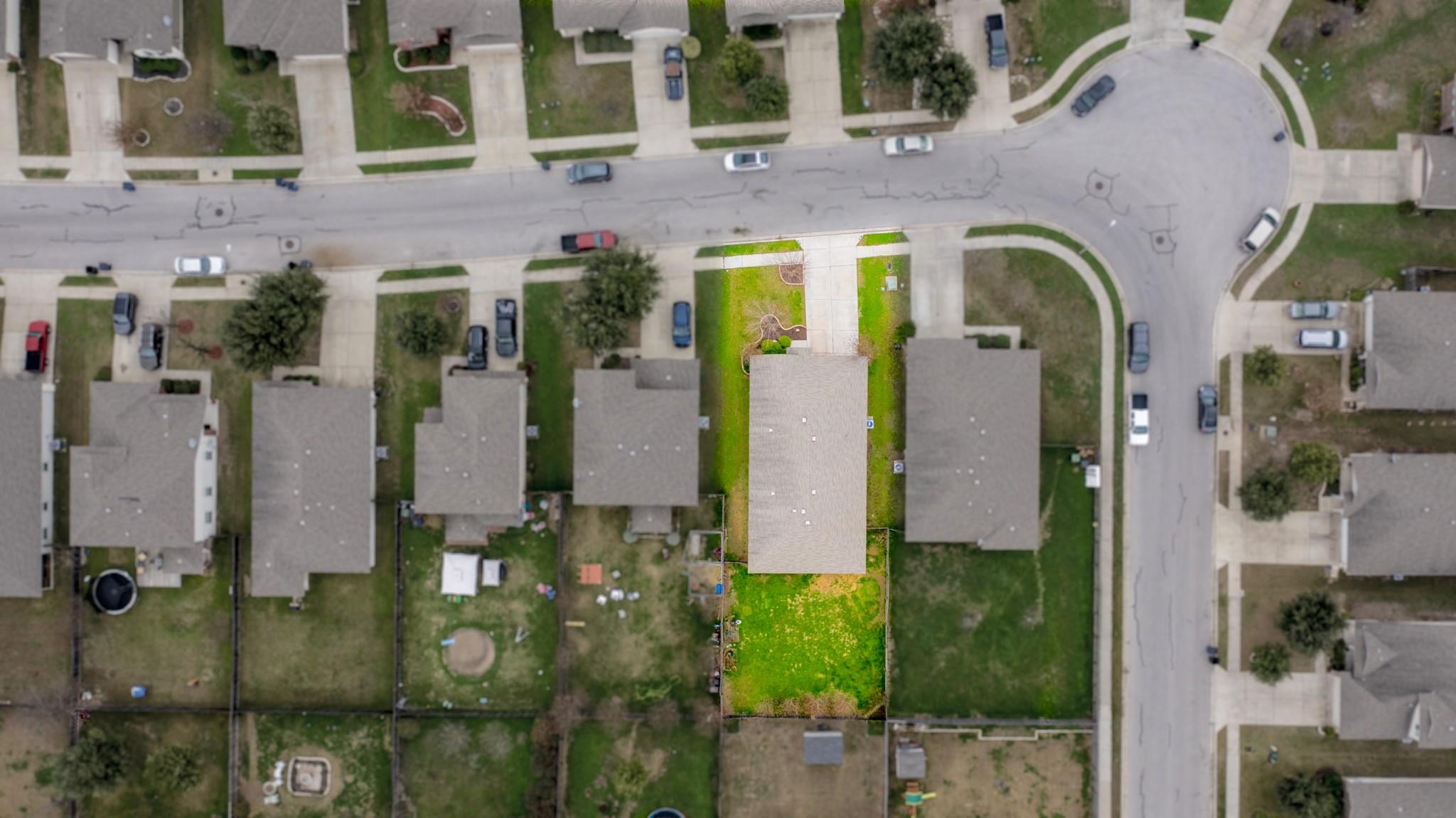 328 Baldwin St, Hutto, TX 78634