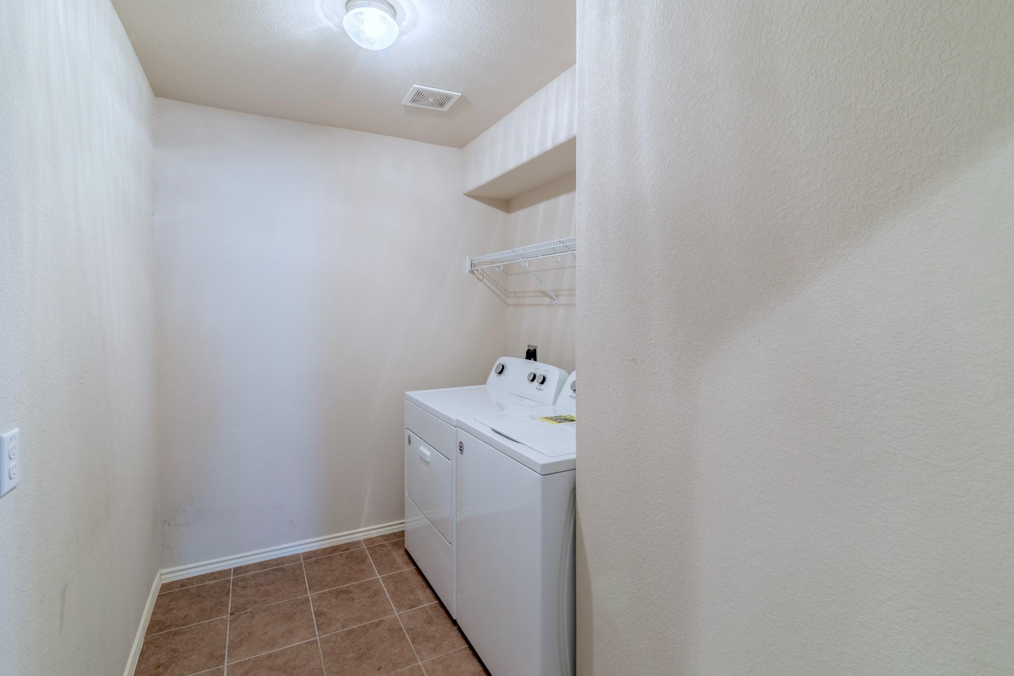 328 Baldwin St, Hutto, TX 78634