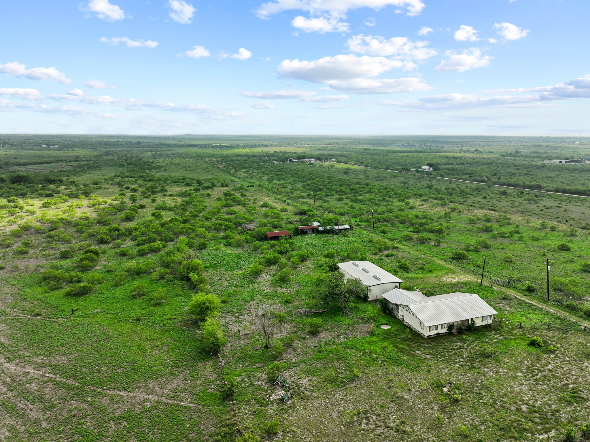14104 Hokanson Rd, Del Valle, TX 78617
