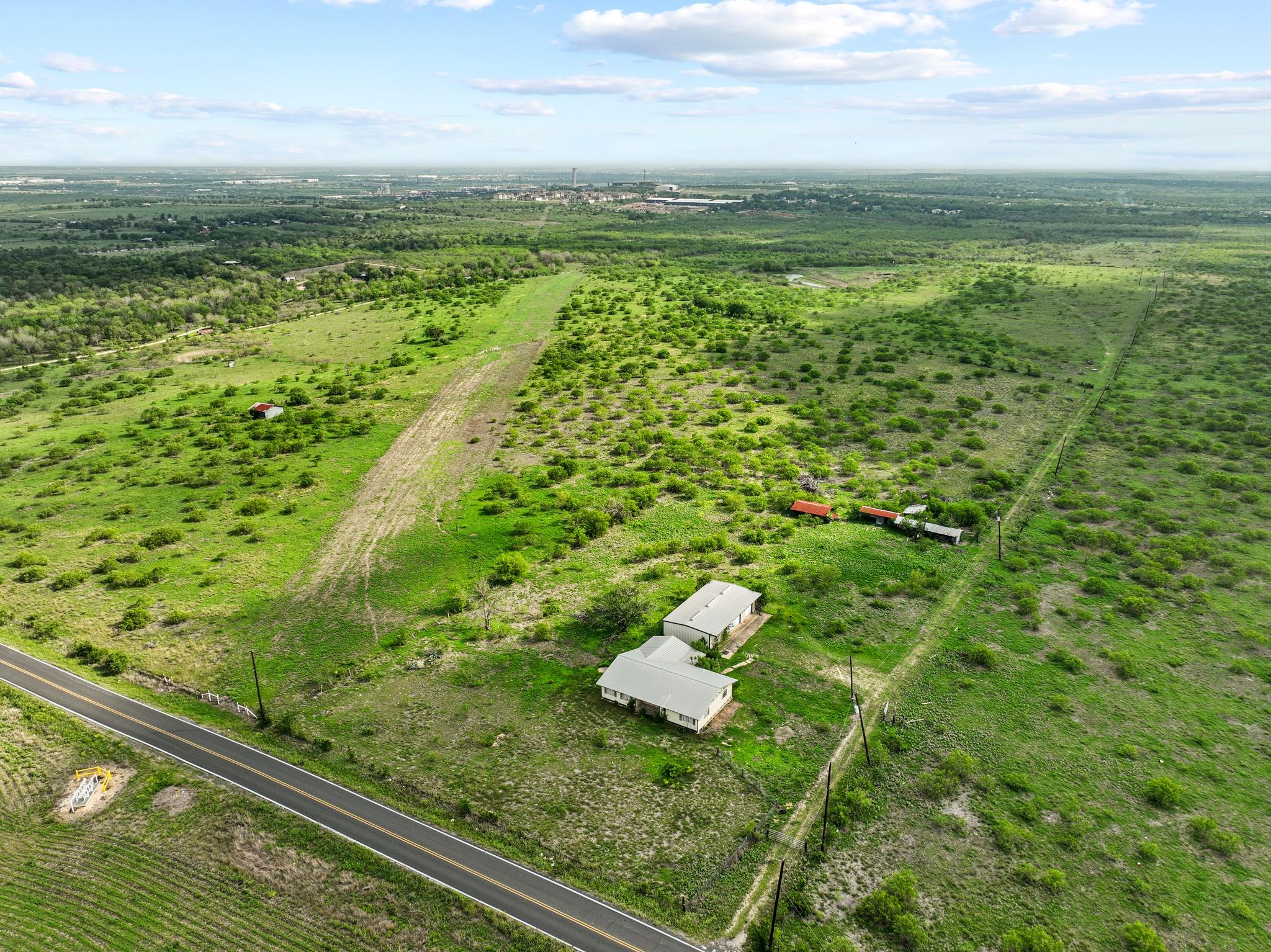 14104 Hokanson Rd, Del Valle, TX 78617