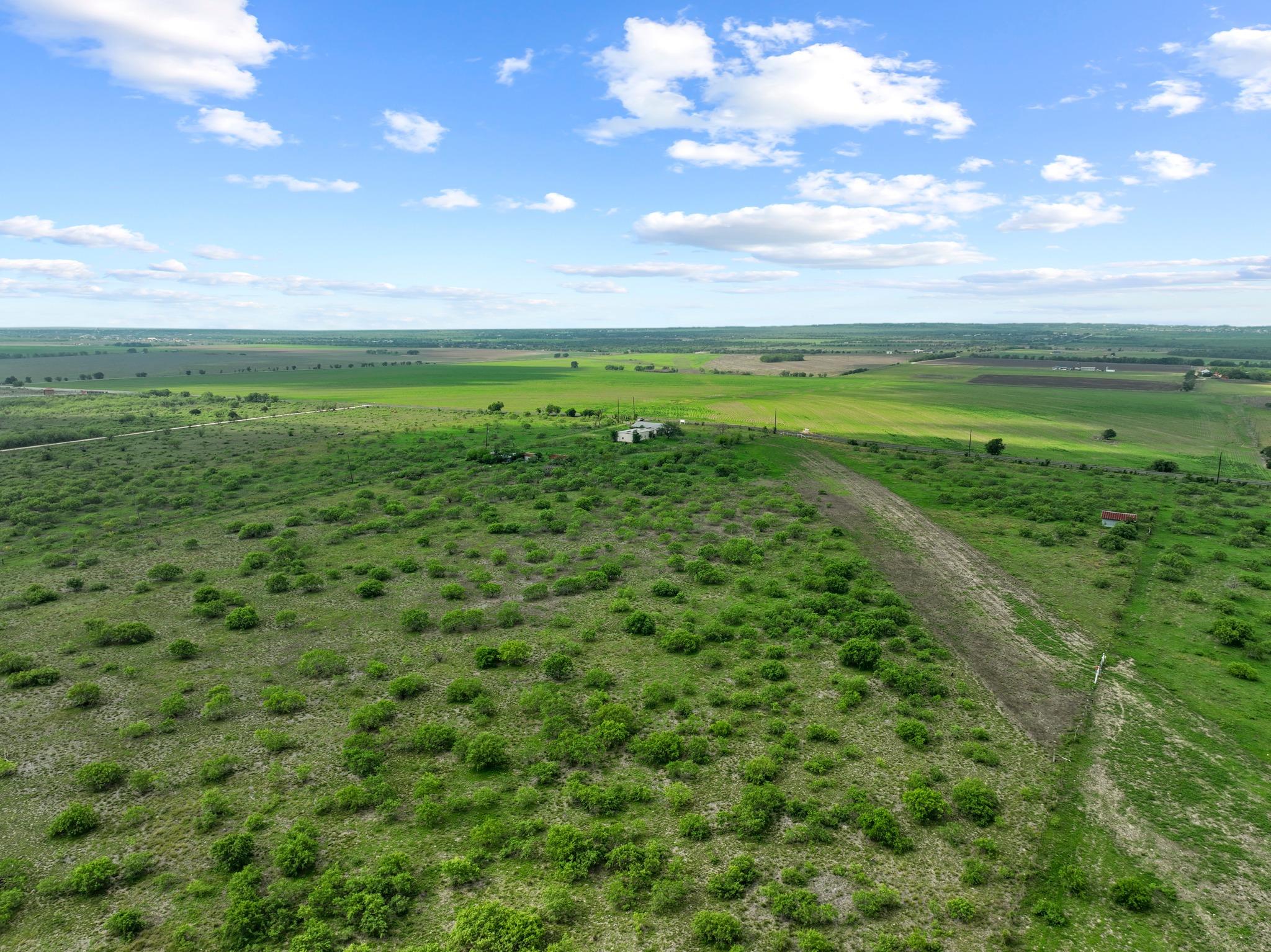 14104 Hokanson Rd, Del Valle, TX 78617