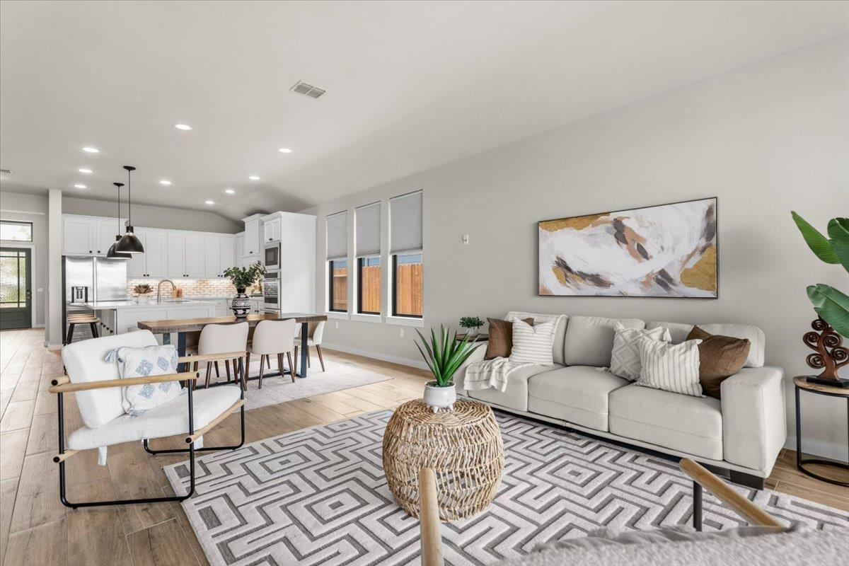 8212 Gilwice Ln, Austin, TX 78744