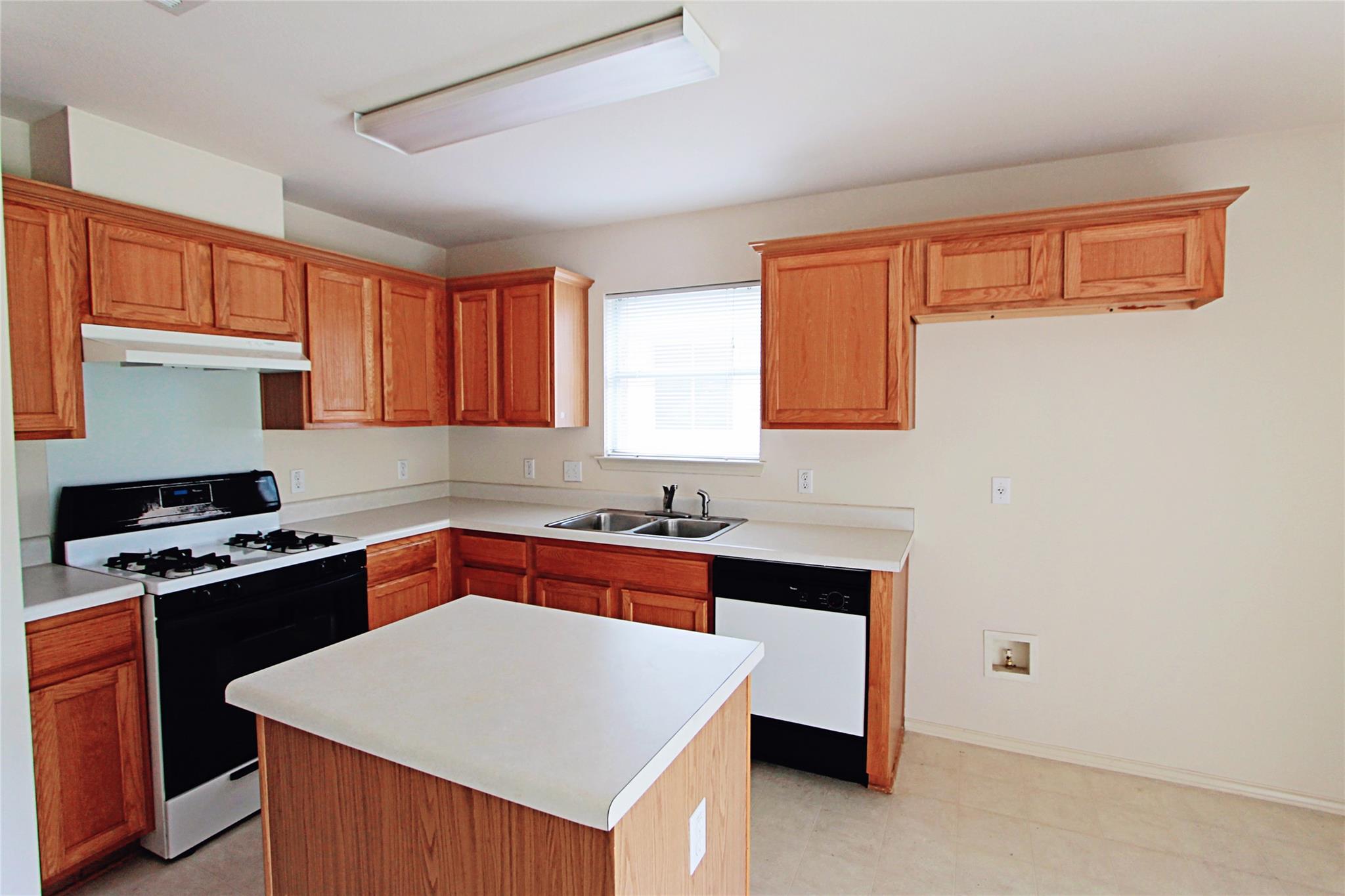 1821 Friars Tale Ln, Austin, TX 78748