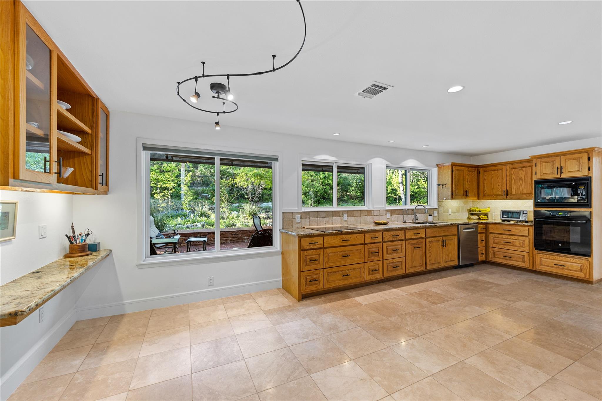 915 Wild Basin Ledge, Austin, TX 78746