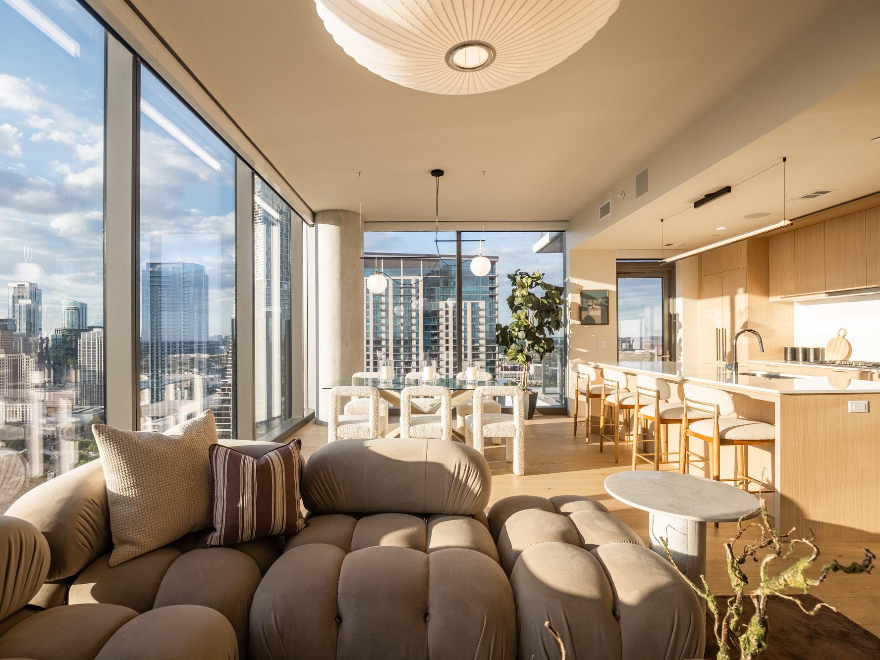 44 East Ave # 3303, Austin, TX 78701