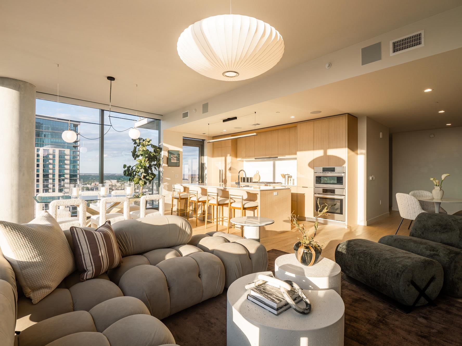 44 East Ave # 3303, Austin, TX 78701