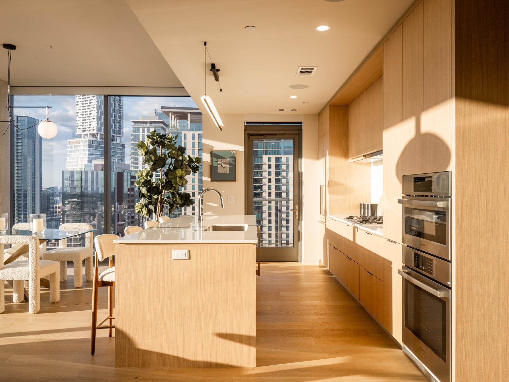 44 East Ave # 3303, Austin, TX 78701