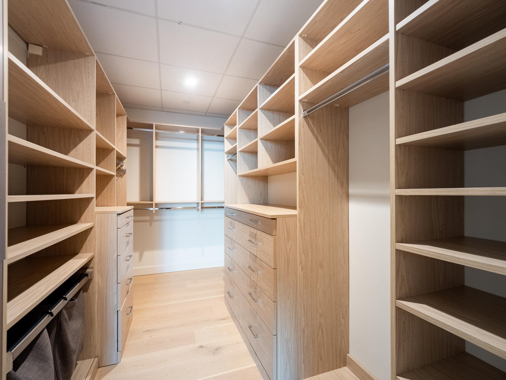 44 East Ave # 3303, Austin, TX 78701