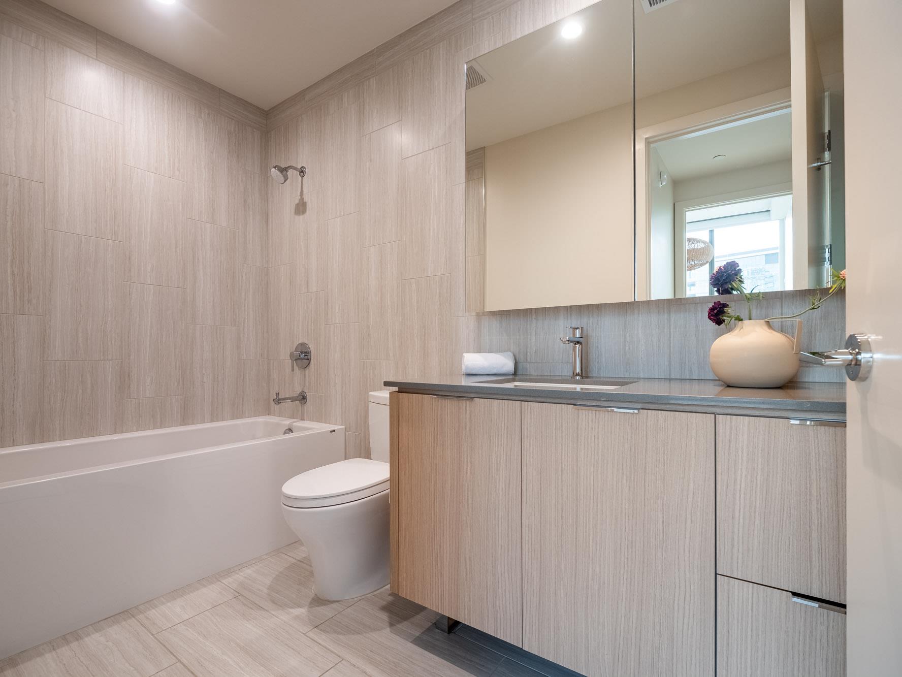 44 East Ave # 3303, Austin, TX 78701