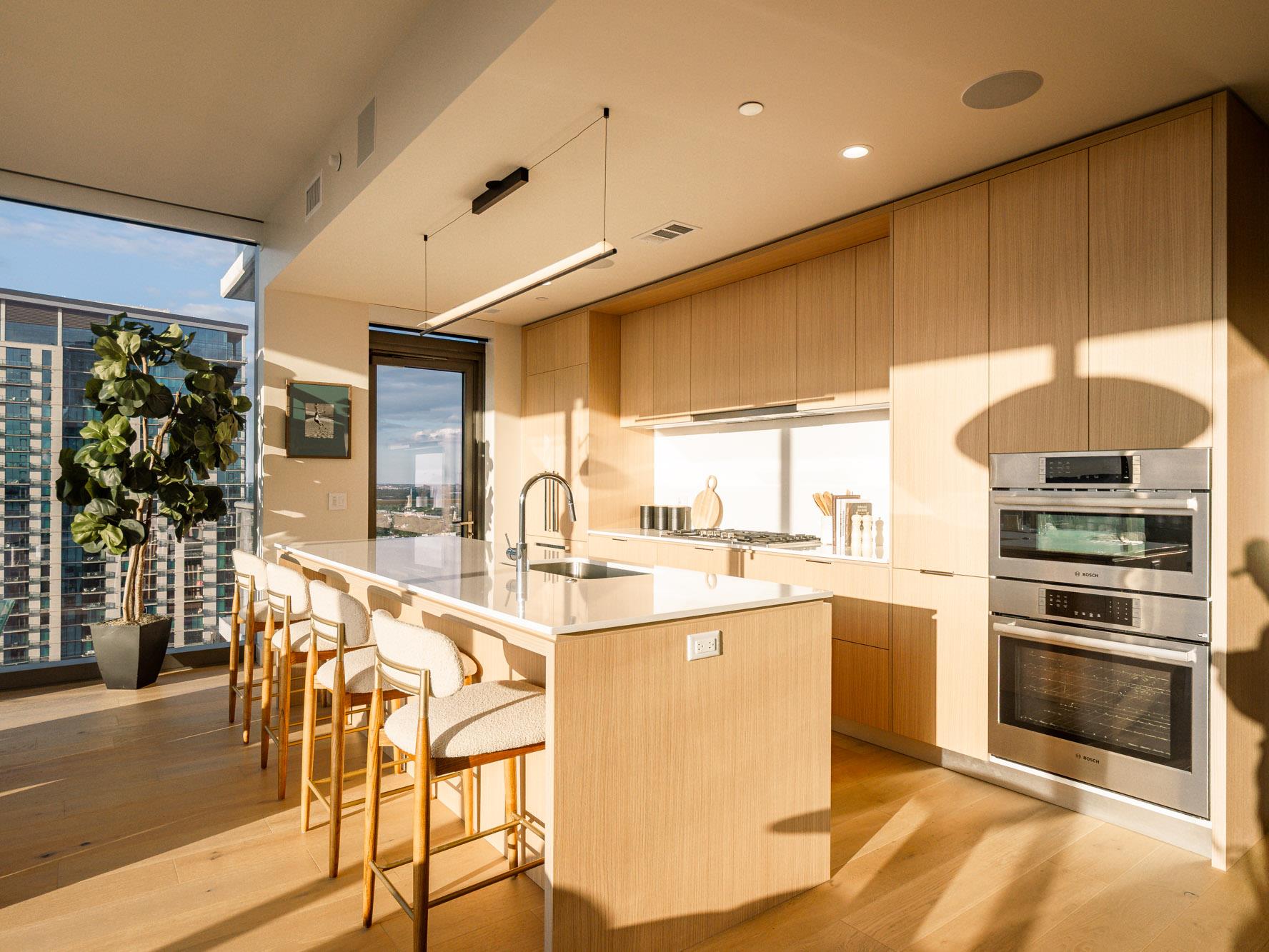 44 East Ave # 3303, Austin, TX 78701