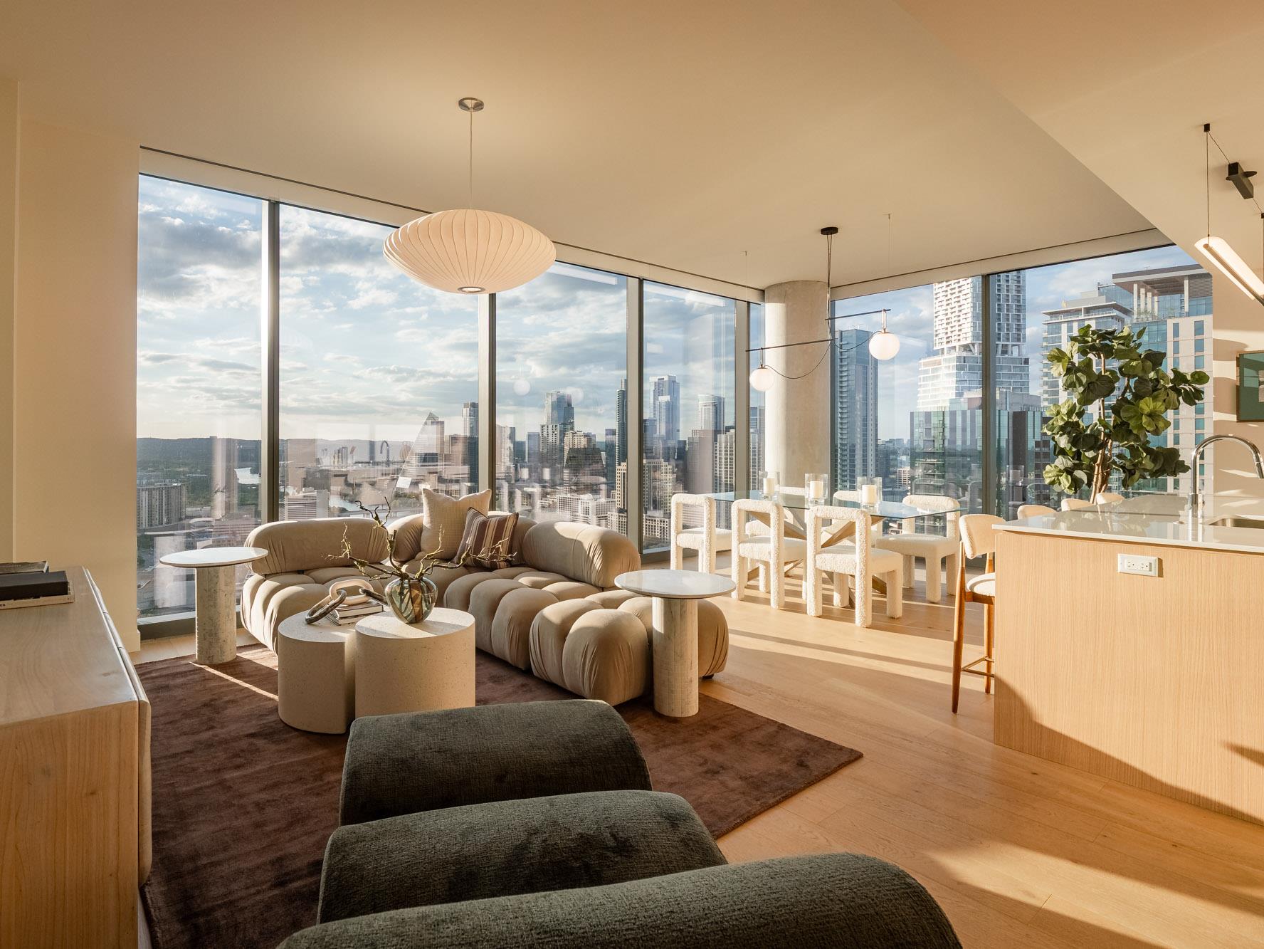 44 East Ave # 3303, Austin, TX 78701