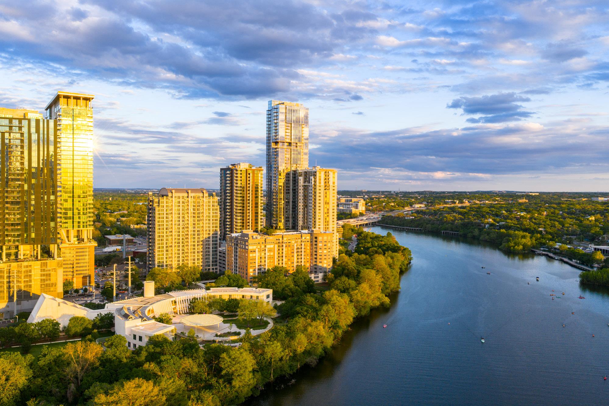 44 East Ave # 3303, Austin, TX 78701