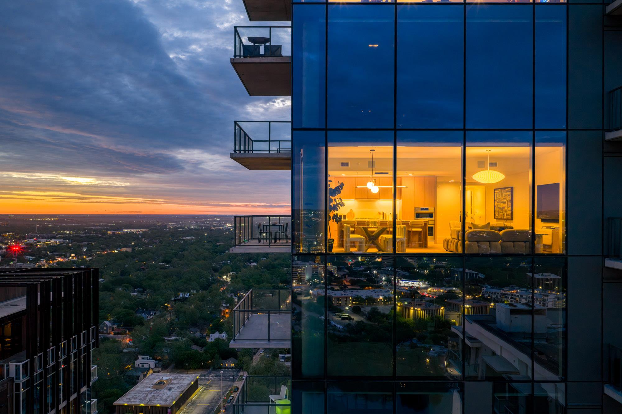 44 East Ave # 3303, Austin, TX 78701