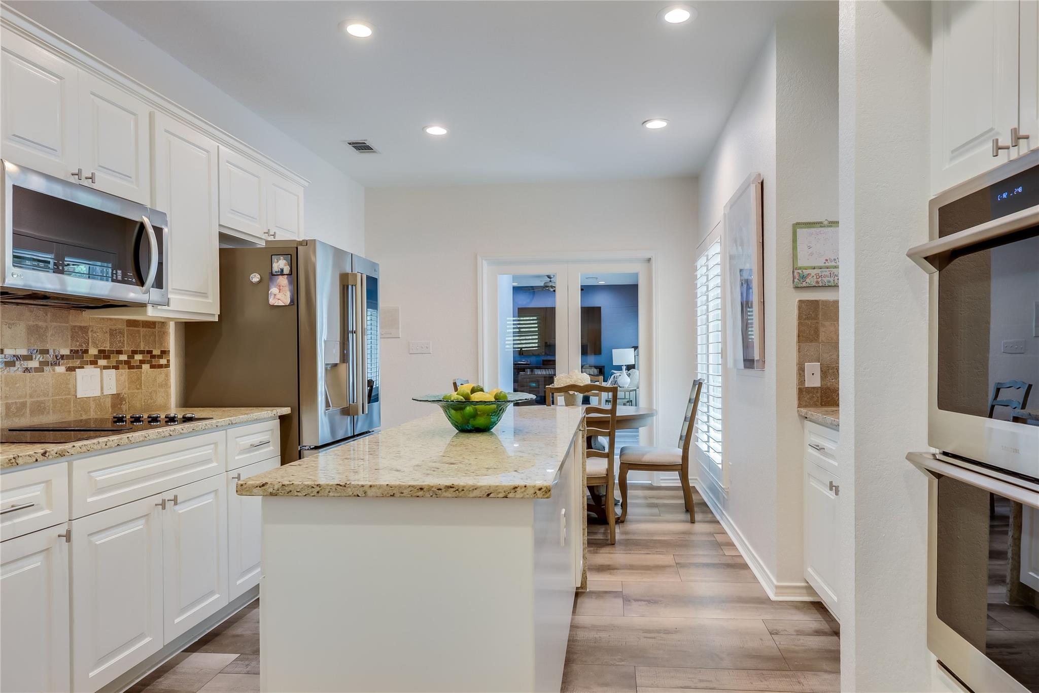 906 Texas Trl, Austin, TX 78737