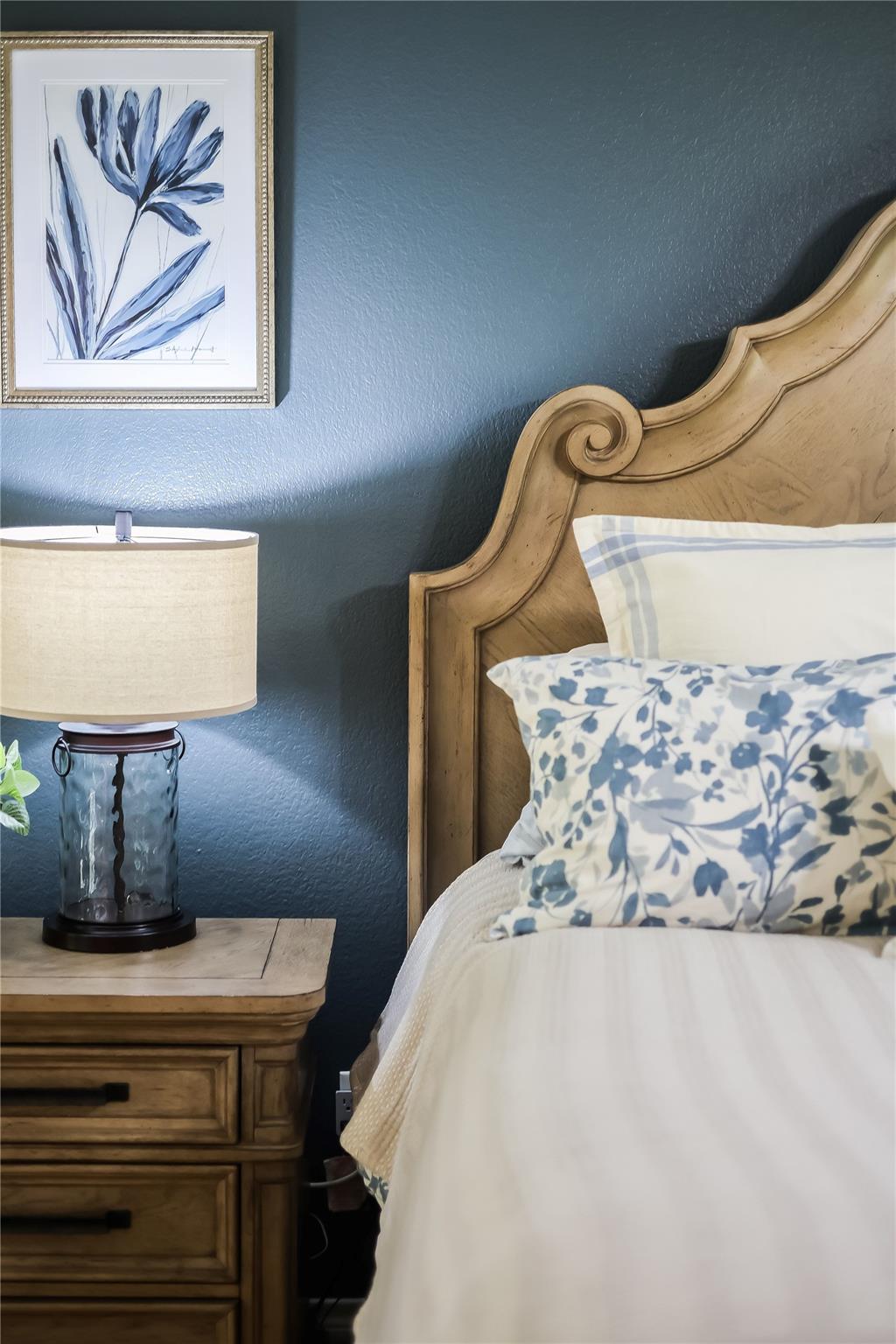 906 Texas Trl, Austin, TX 78737