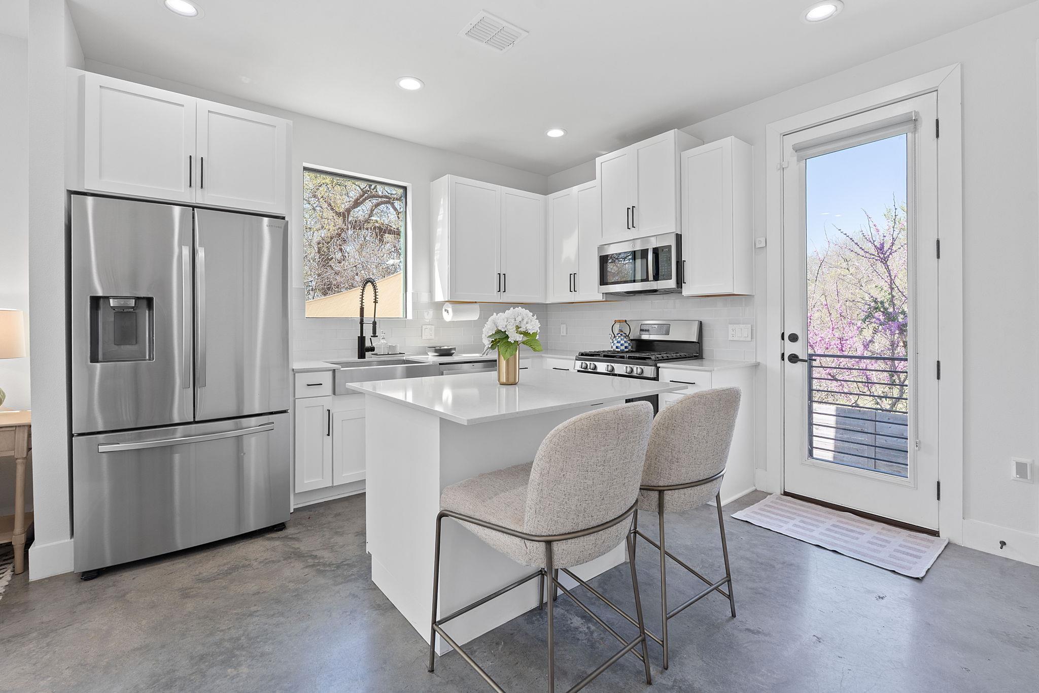 1168 Ridgeway Dr # 2, Austin, TX 78702