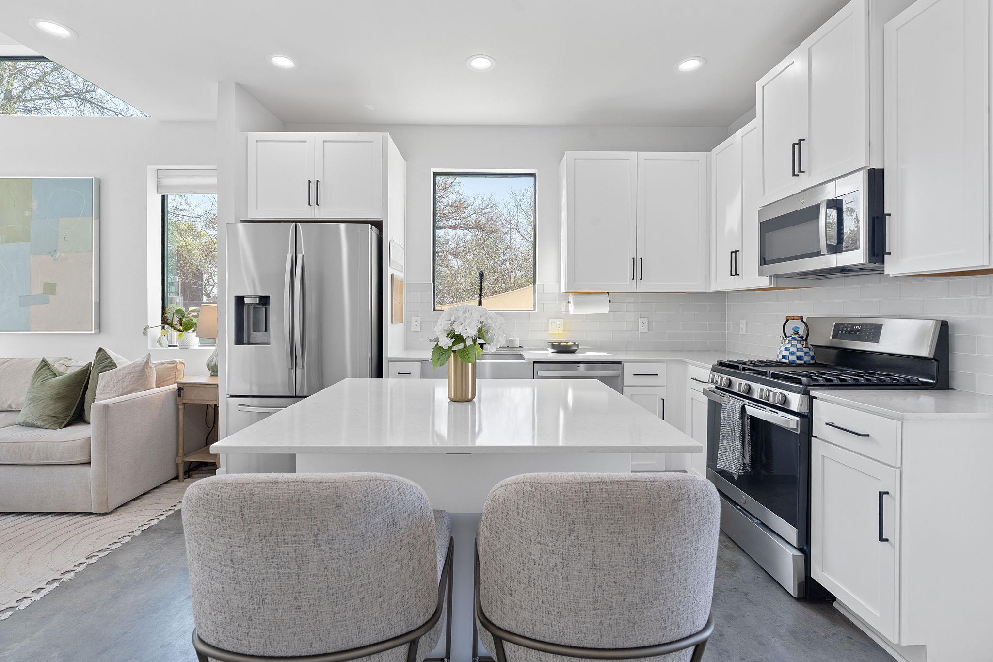 1168 Ridgeway Dr # 2, Austin, TX 78702