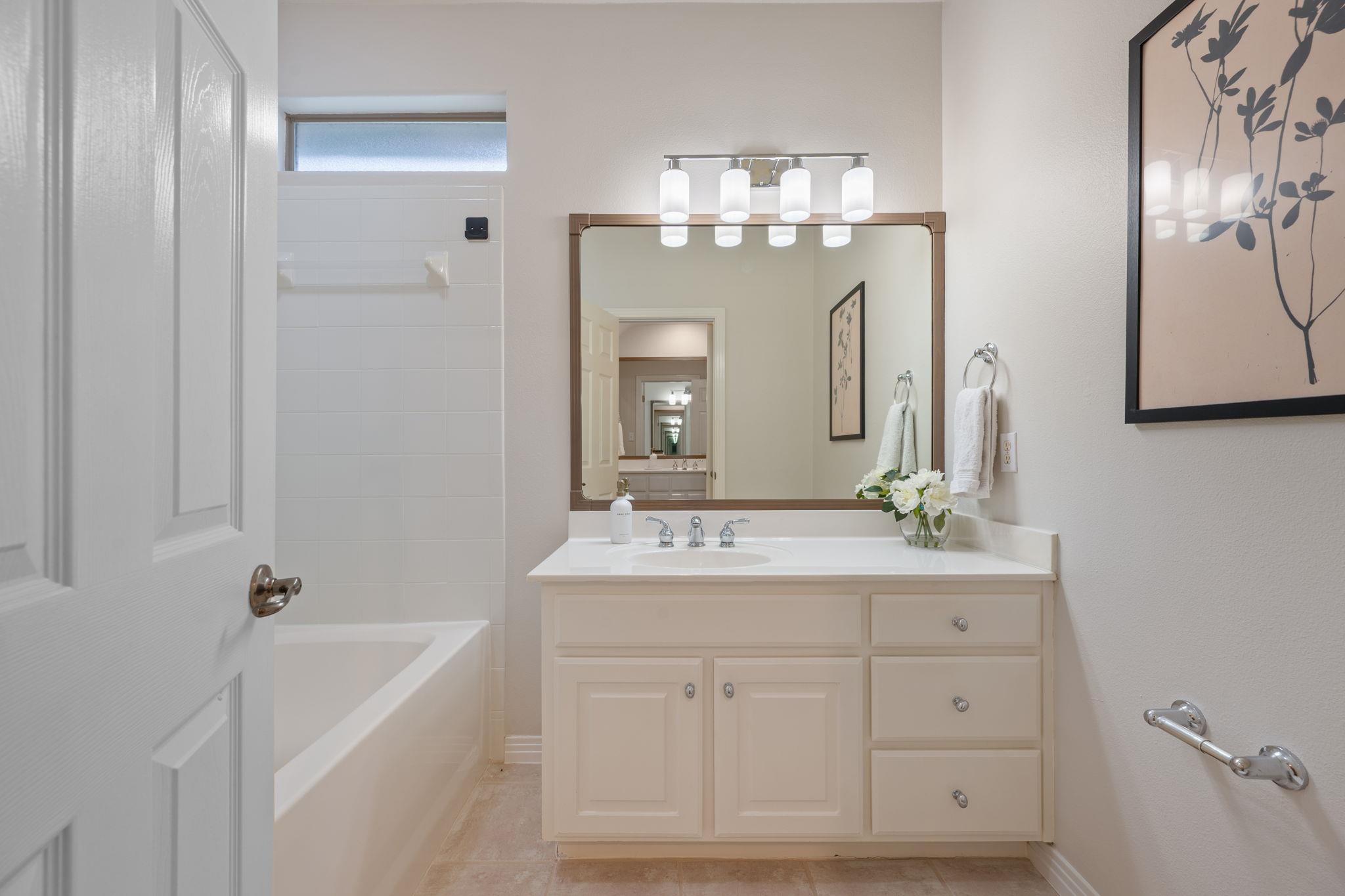 11603 Ladera Vista Dr # 25, Austin, TX 78759