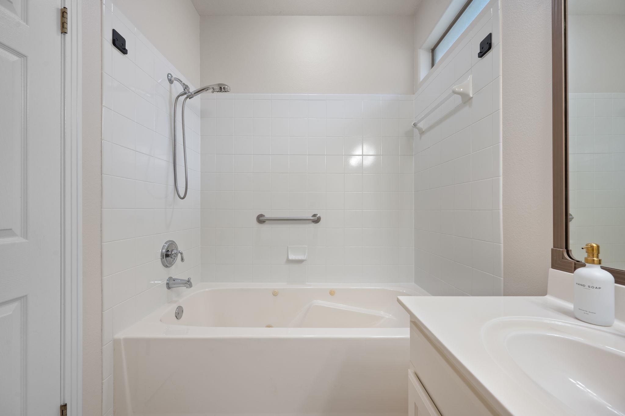 11603 Ladera Vista Dr # 25, Austin, TX 78759