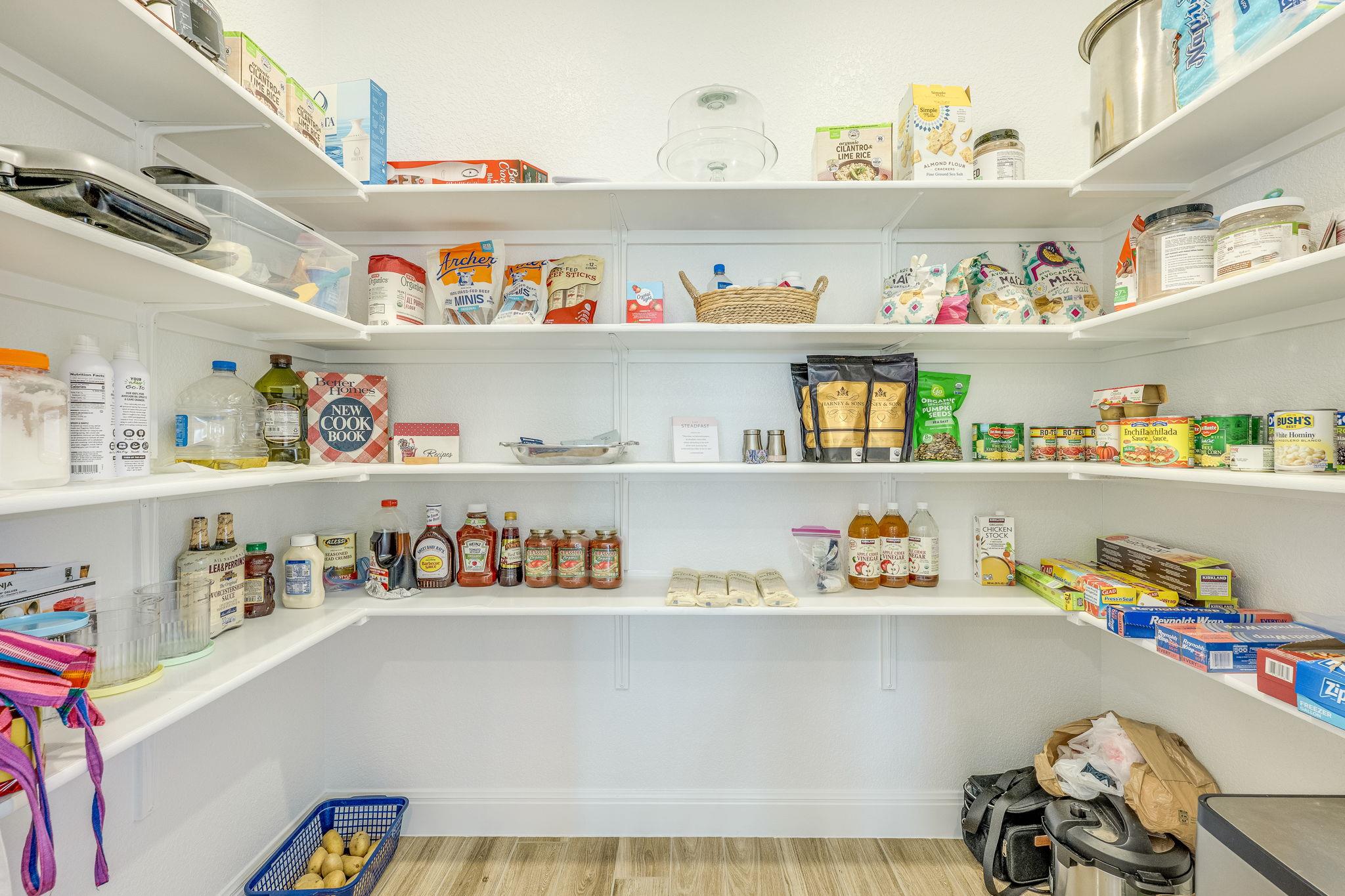 813 Peaceful Psalms Pl, Georgetown, TX 78633