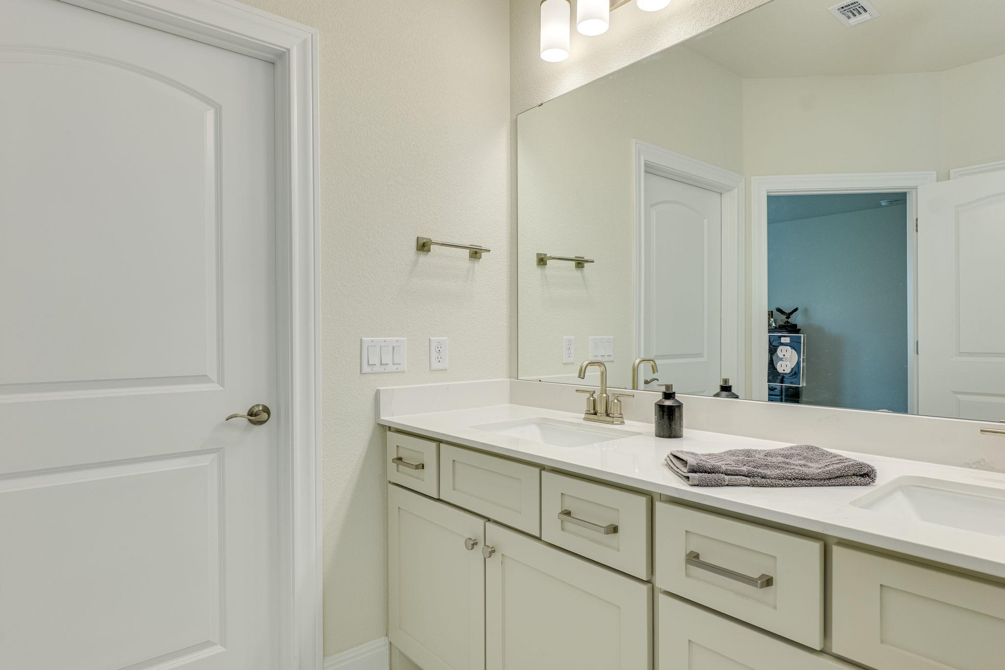 813 Peaceful Psalms Pl, Georgetown, TX 78633