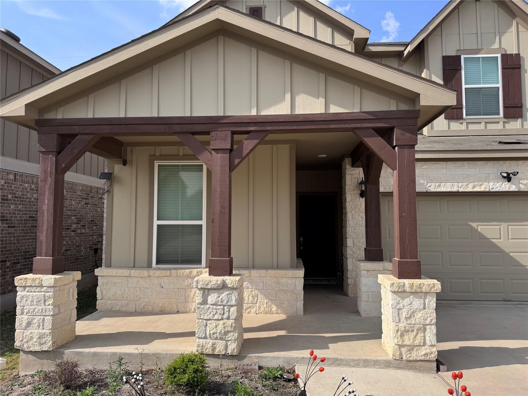 266 Sugar Cane Rd, Buda, TX 78610