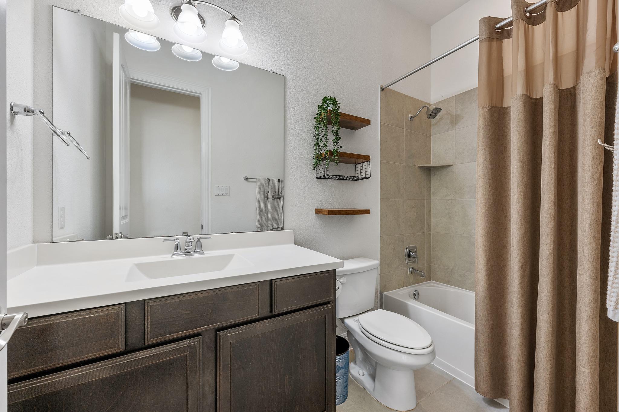 2009 Southcreek Dr, Leander, TX 78641