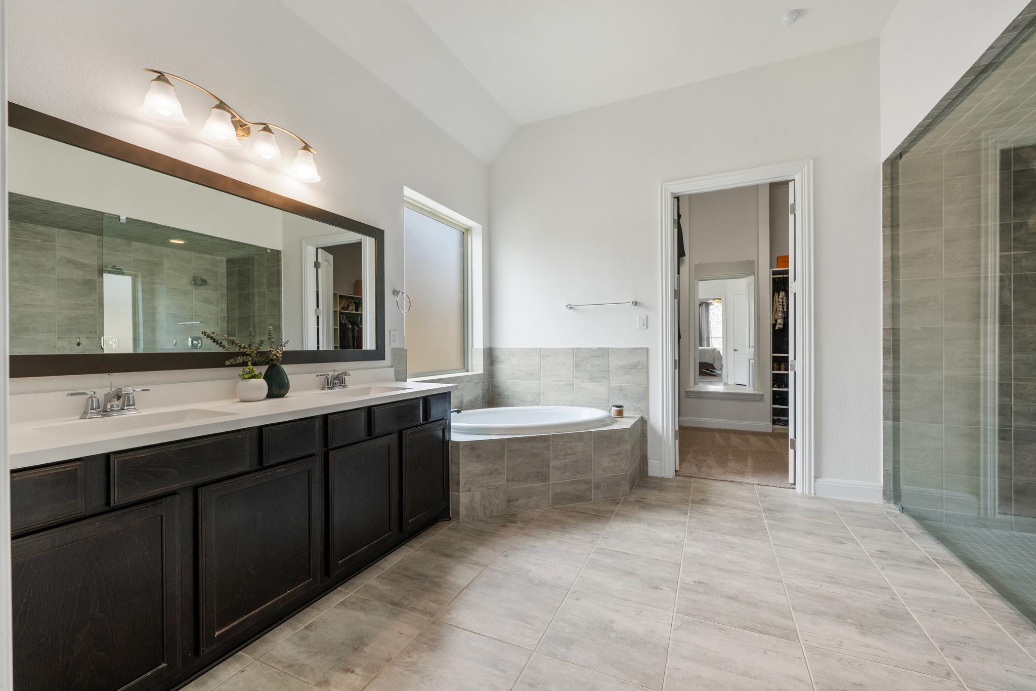 2009 Southcreek Dr, Leander, TX 78641