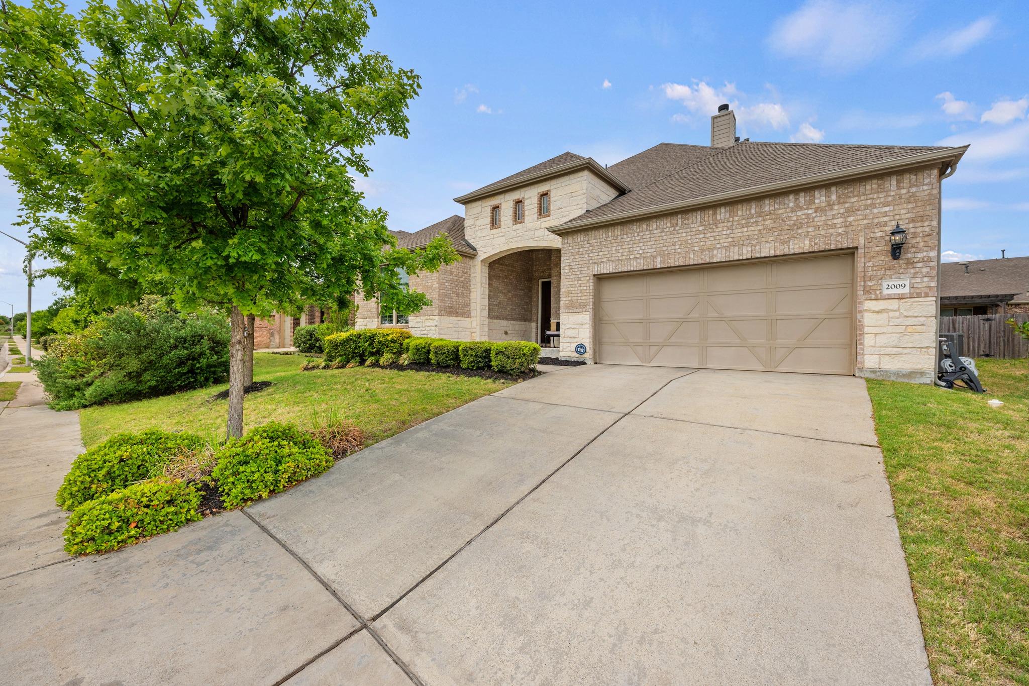 2009 Southcreek Dr, Leander, TX 78641