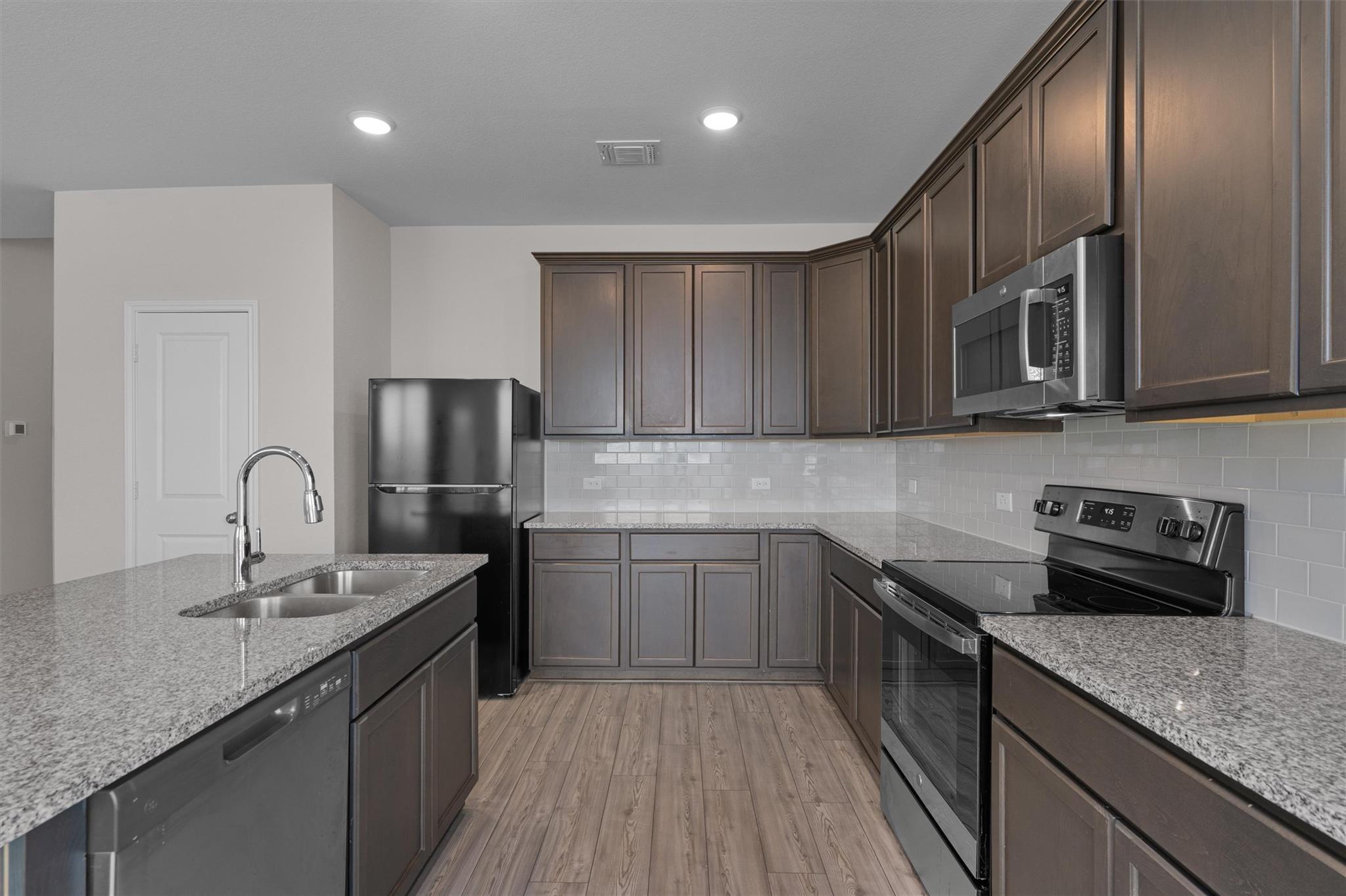 1037 Shelby Dr, Belton, TX 76513