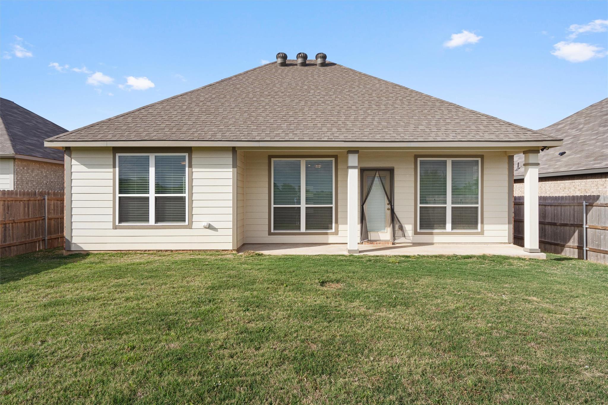 1037 Shelby Dr, Belton, TX 76513