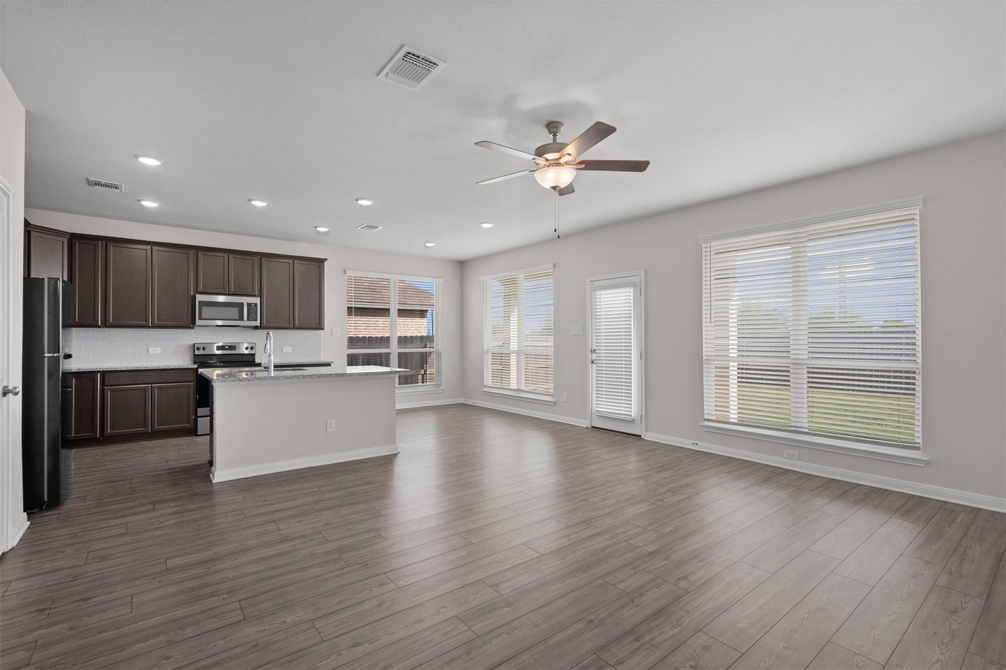 1037 Shelby Dr, Belton, TX 76513