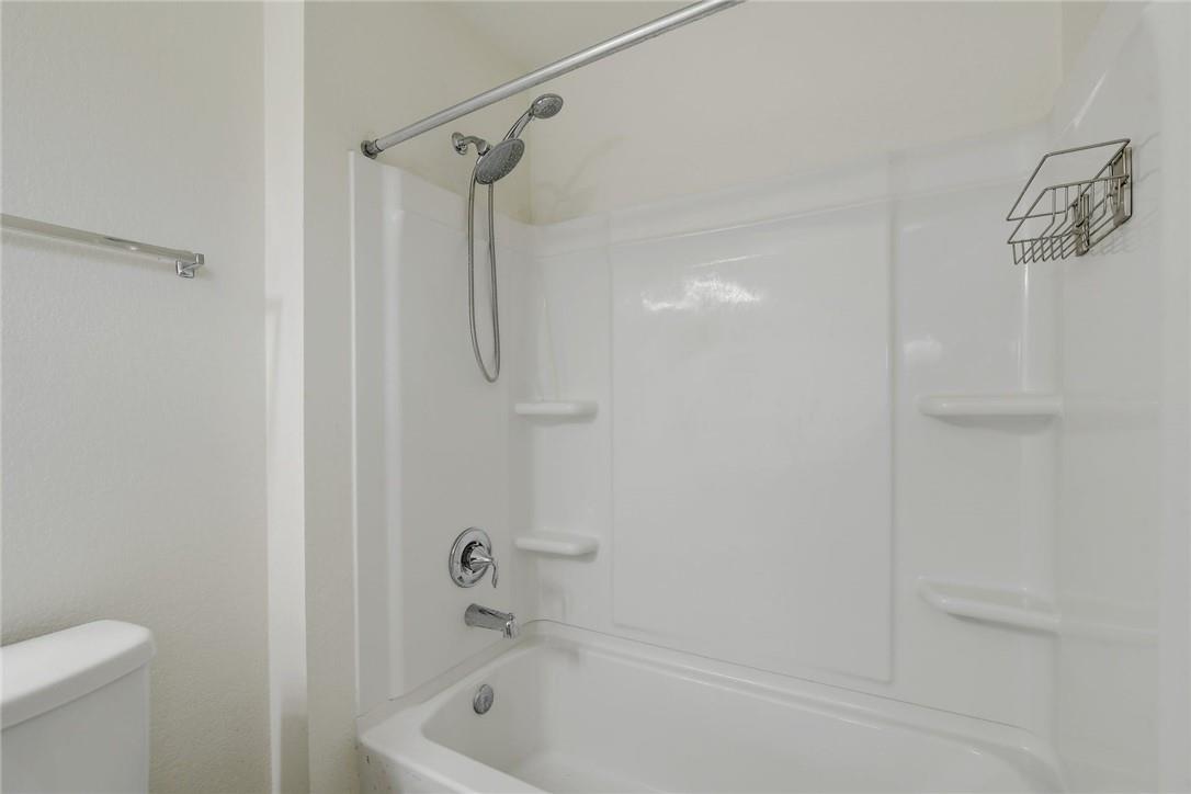 261 New Bridge Dr, Kyle, TX 78640