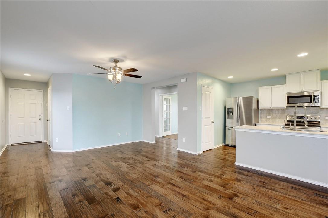 261 New Bridge Dr, Kyle, TX 78640